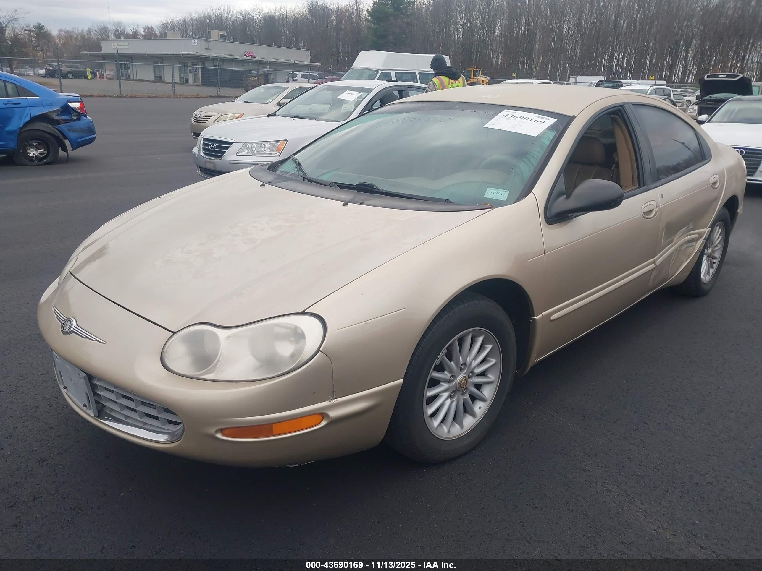 2000 Chrysler Concorde Lxi Gold vin: 2C3HD36J4YH427198