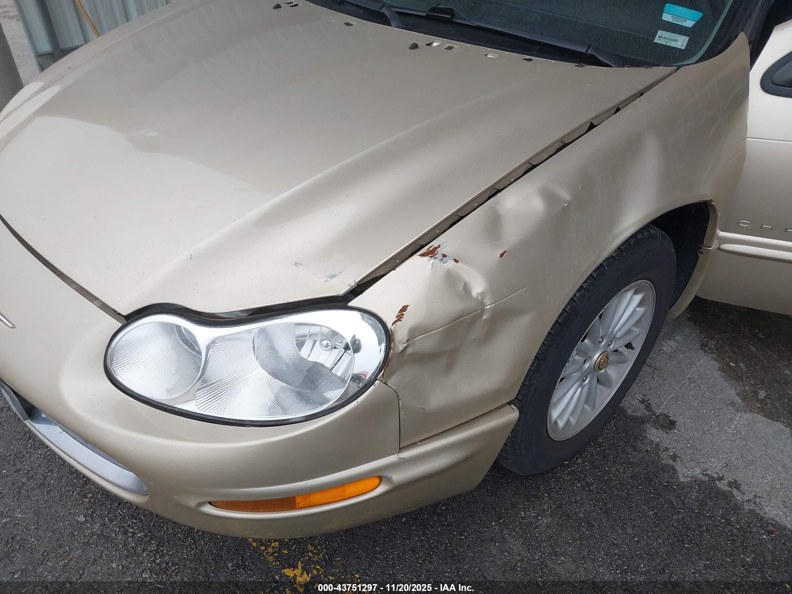 2000 Chrysler Concorde Lxi Золотой vin: 2C3HD36J9YH272065