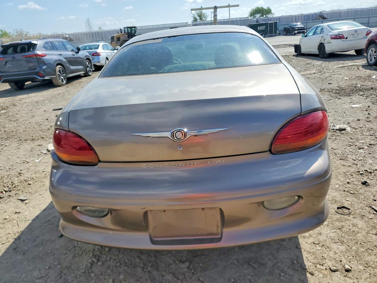 2002 Chrysler Concorde Lxi Tan vin: 2C3HD36M62H148028