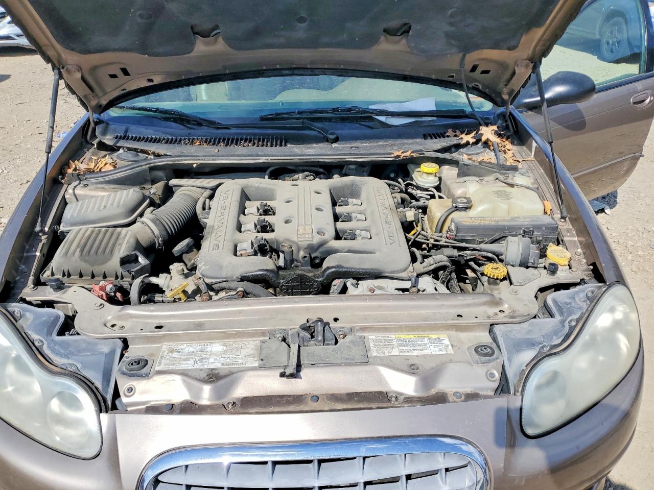 2002 Chrysler Concorde Lxi Tan vin: 2C3HD36M62H148028