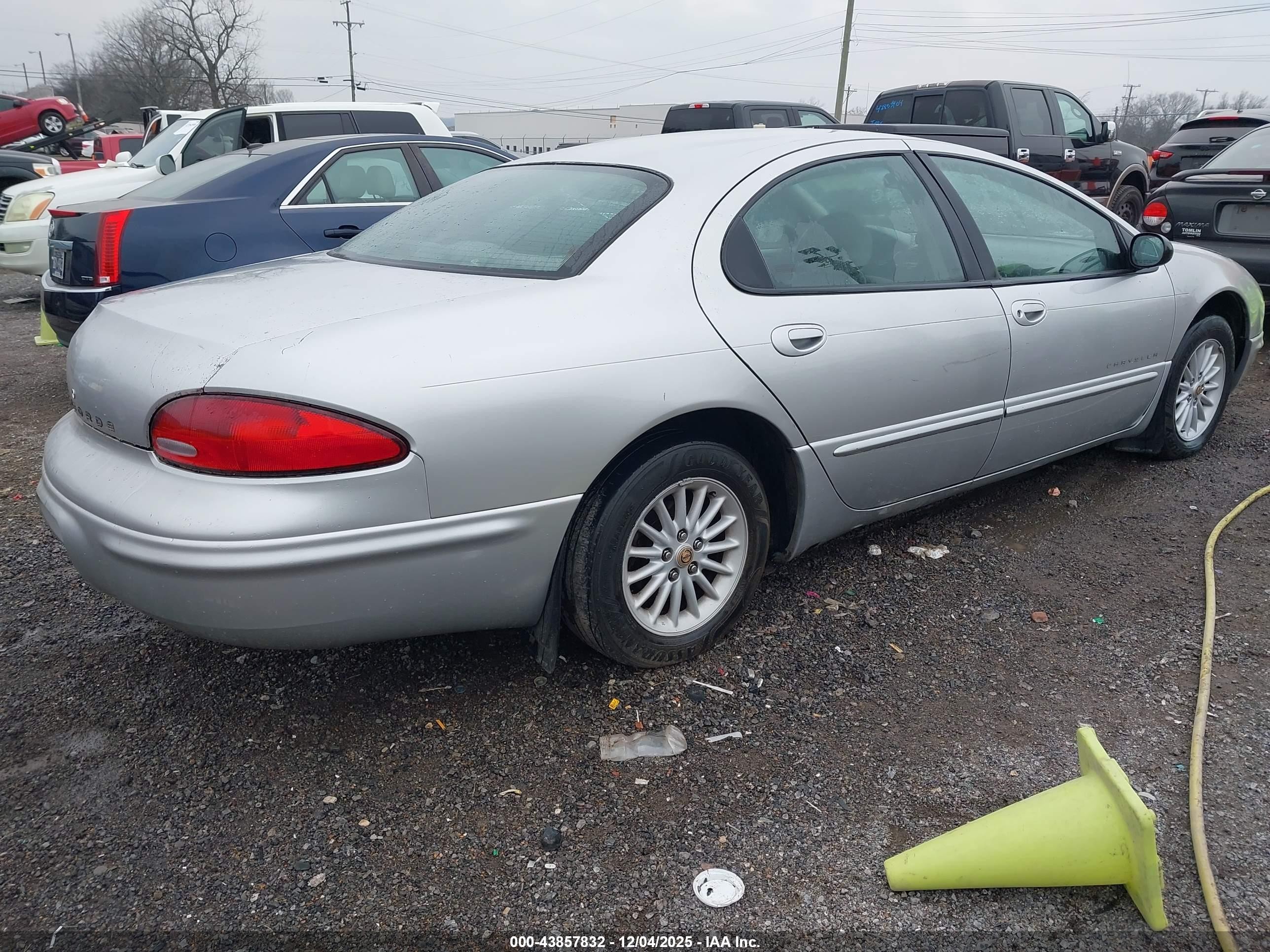 2000 Chrysler Concorde Lx Серебряный vin: 2C3HD46R1YH134760