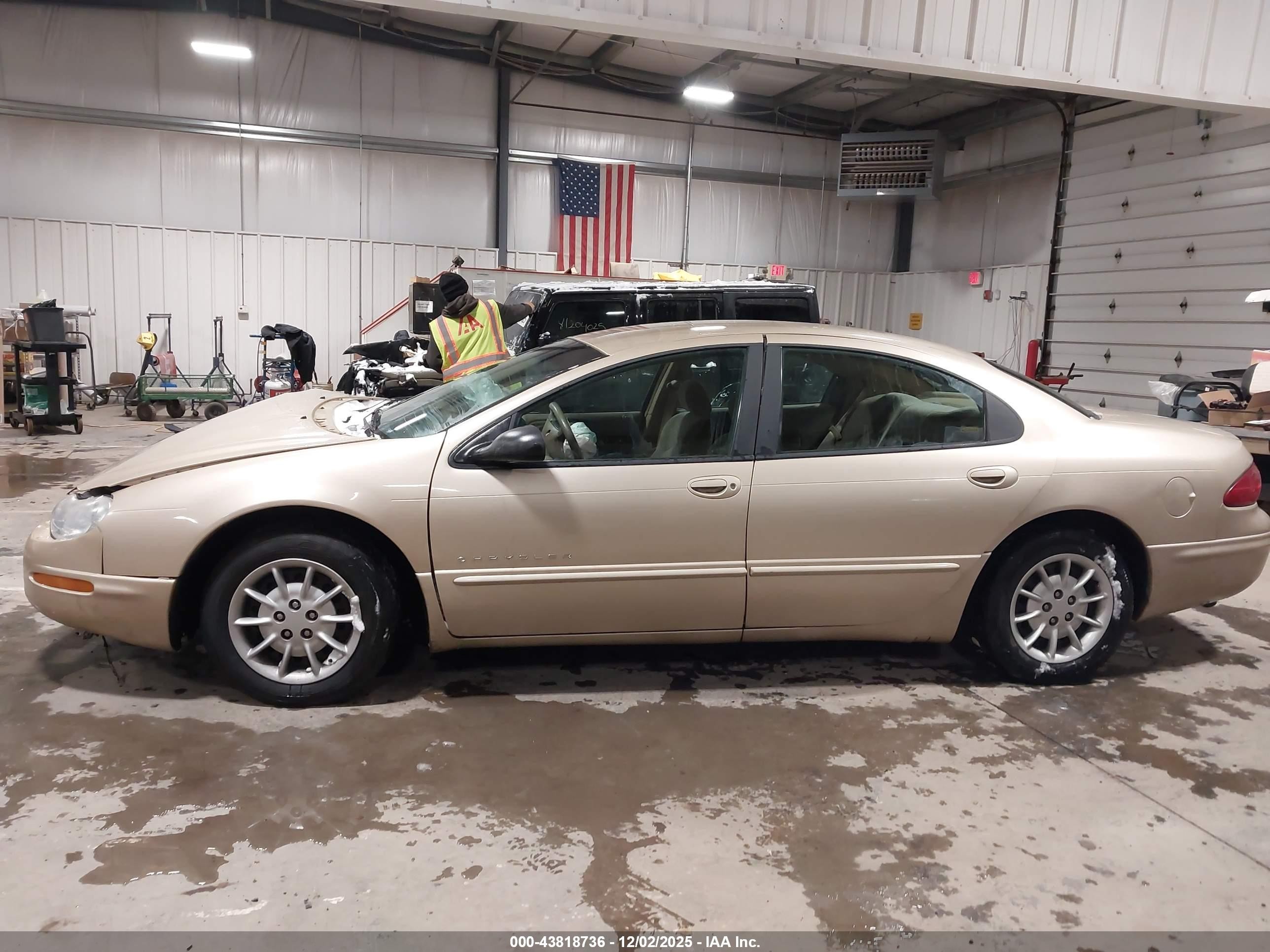 2000 Chrysler Concorde Lx Gold vin: 2C3HD46R3YH136140