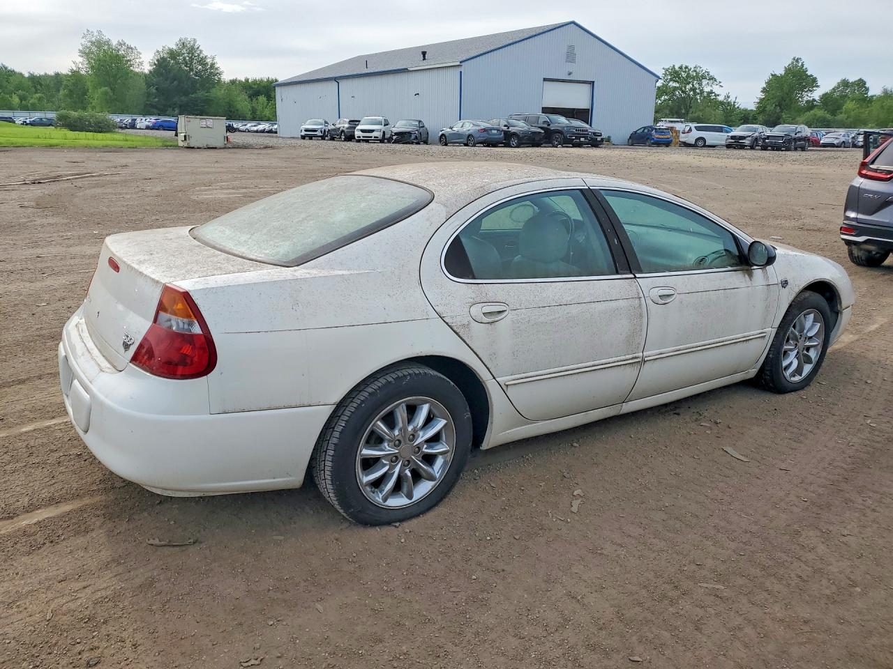 2003 Chrysler 300m White vin: 2C3HE66G43H512845