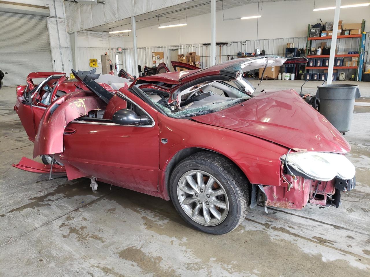 2004 Chrysler 300m Burgundy vin: 2C3HE66G44H680339