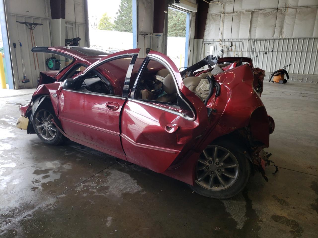 2004 Chrysler 300m Burgundy vin: 2C3HE66G44H680339