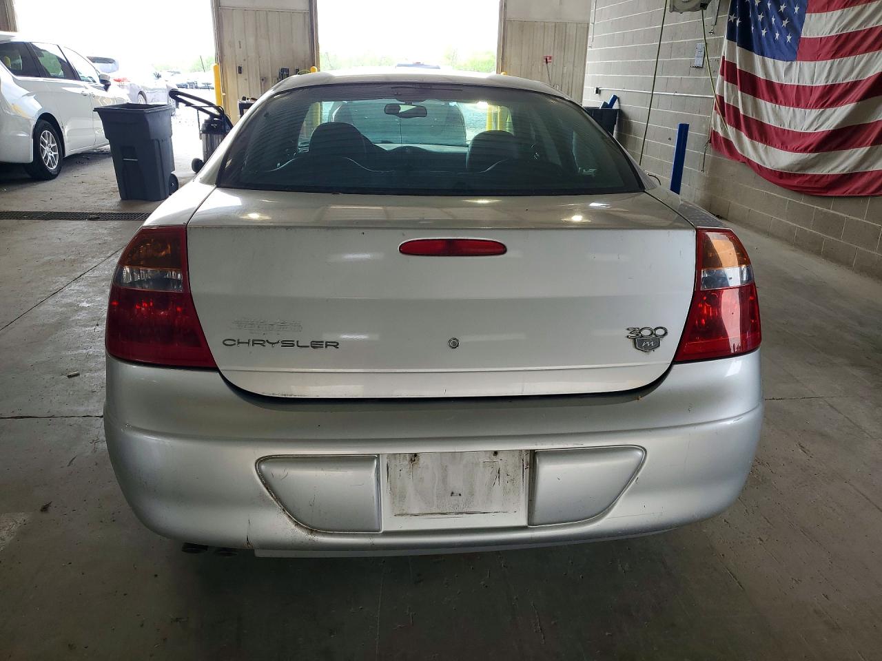 2004 Chrysler 300m Silver vin: 2C3HE66G54H616553
