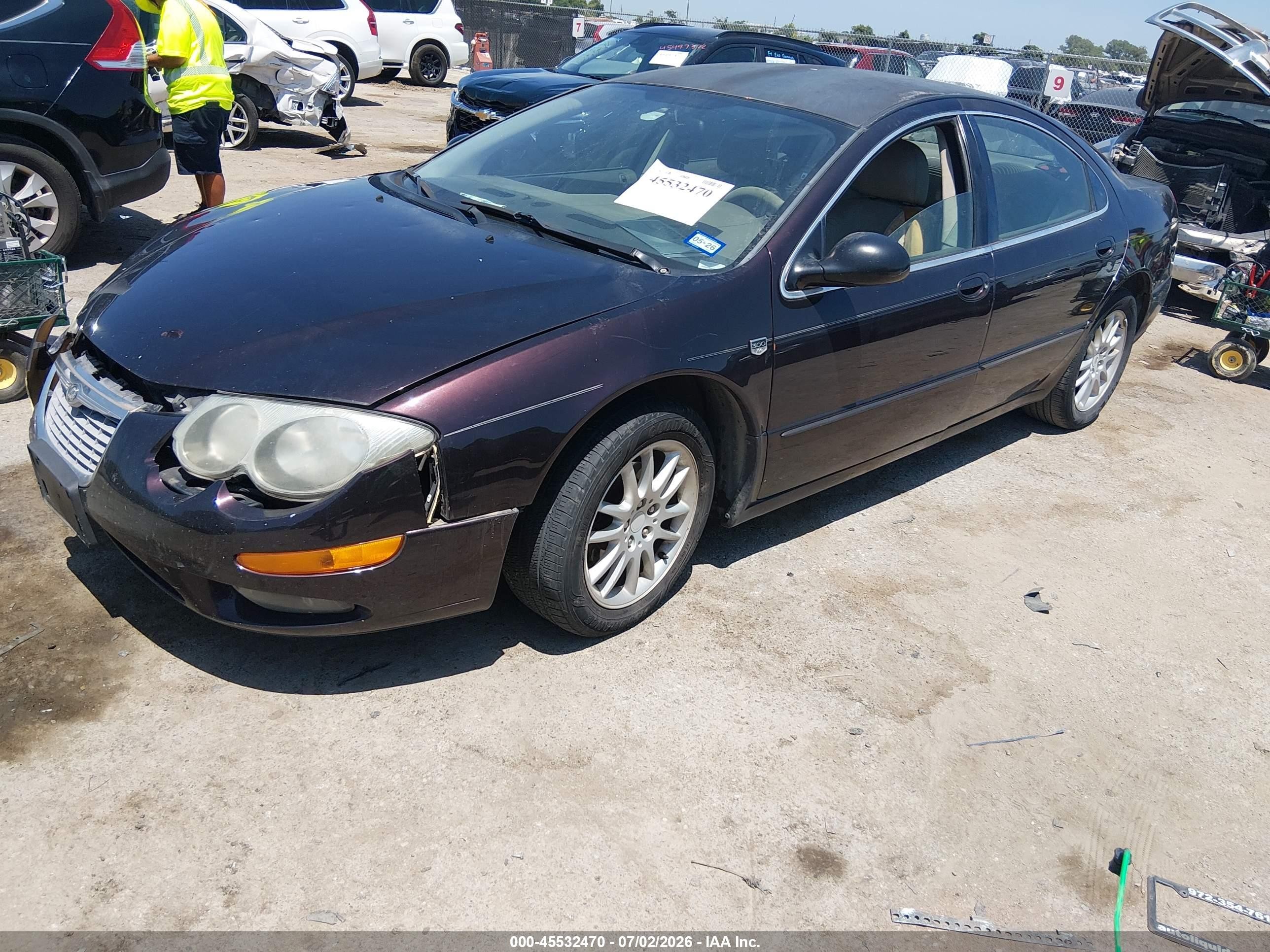 2004 Chrysler 300m   Maroon vin: 2C3HE66G64H686272