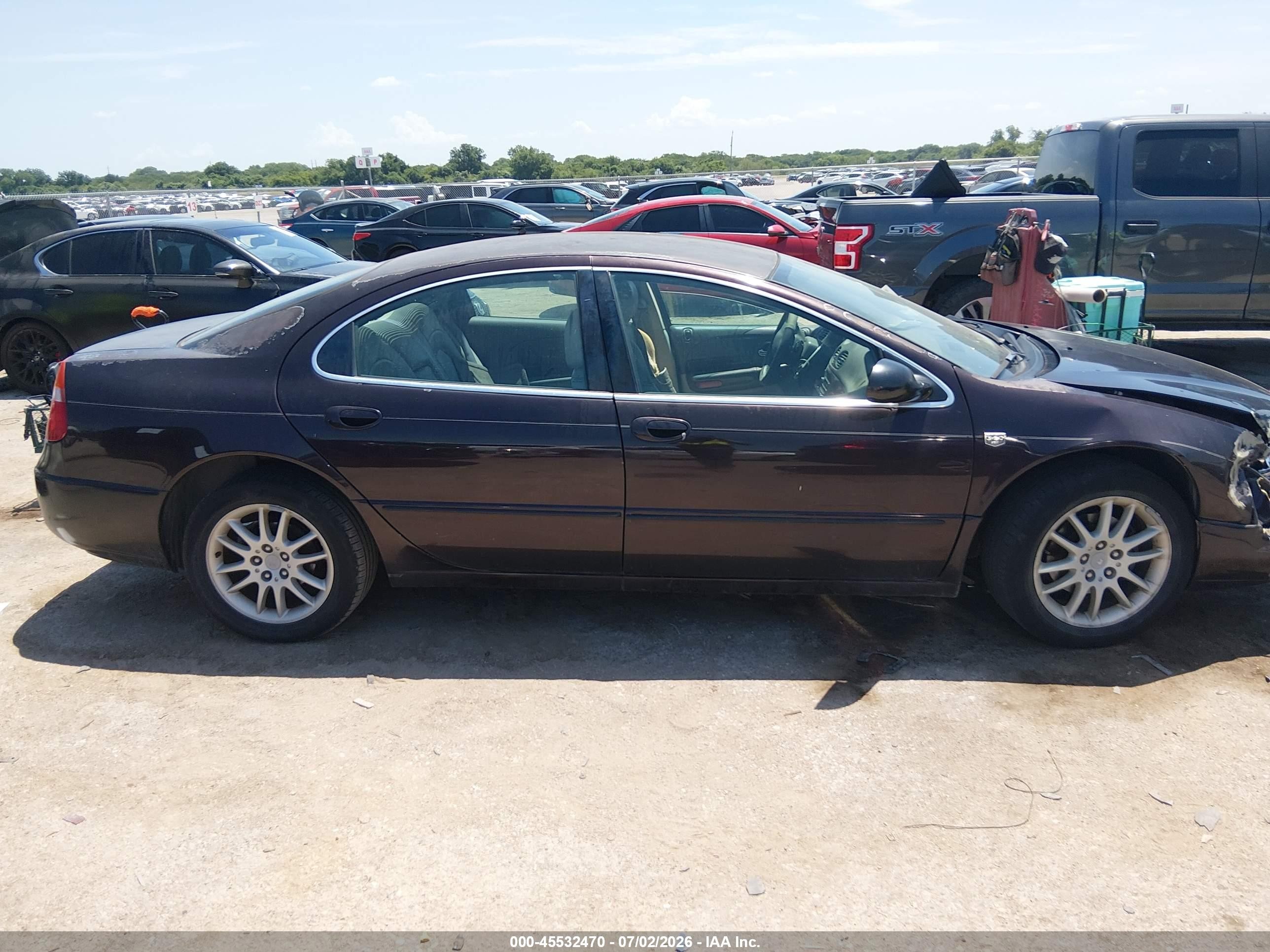 2004 Chrysler 300m   Maroon vin: 2C3HE66G64H686272
