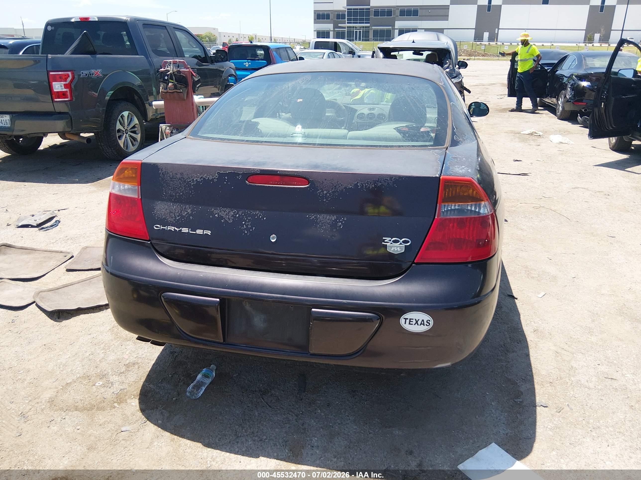 2004 Chrysler 300m   Maroon vin: 2C3HE66G64H686272