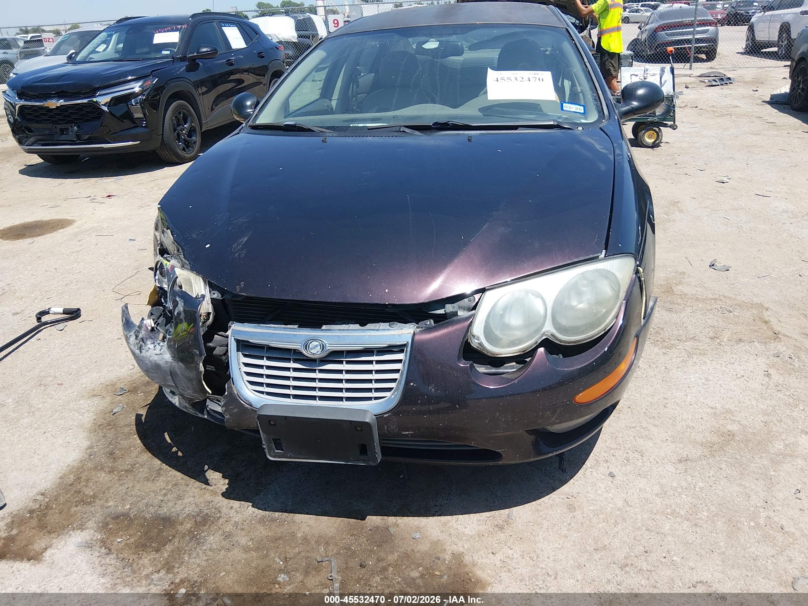 2004 Chrysler 300m   Maroon vin: 2C3HE66G64H686272