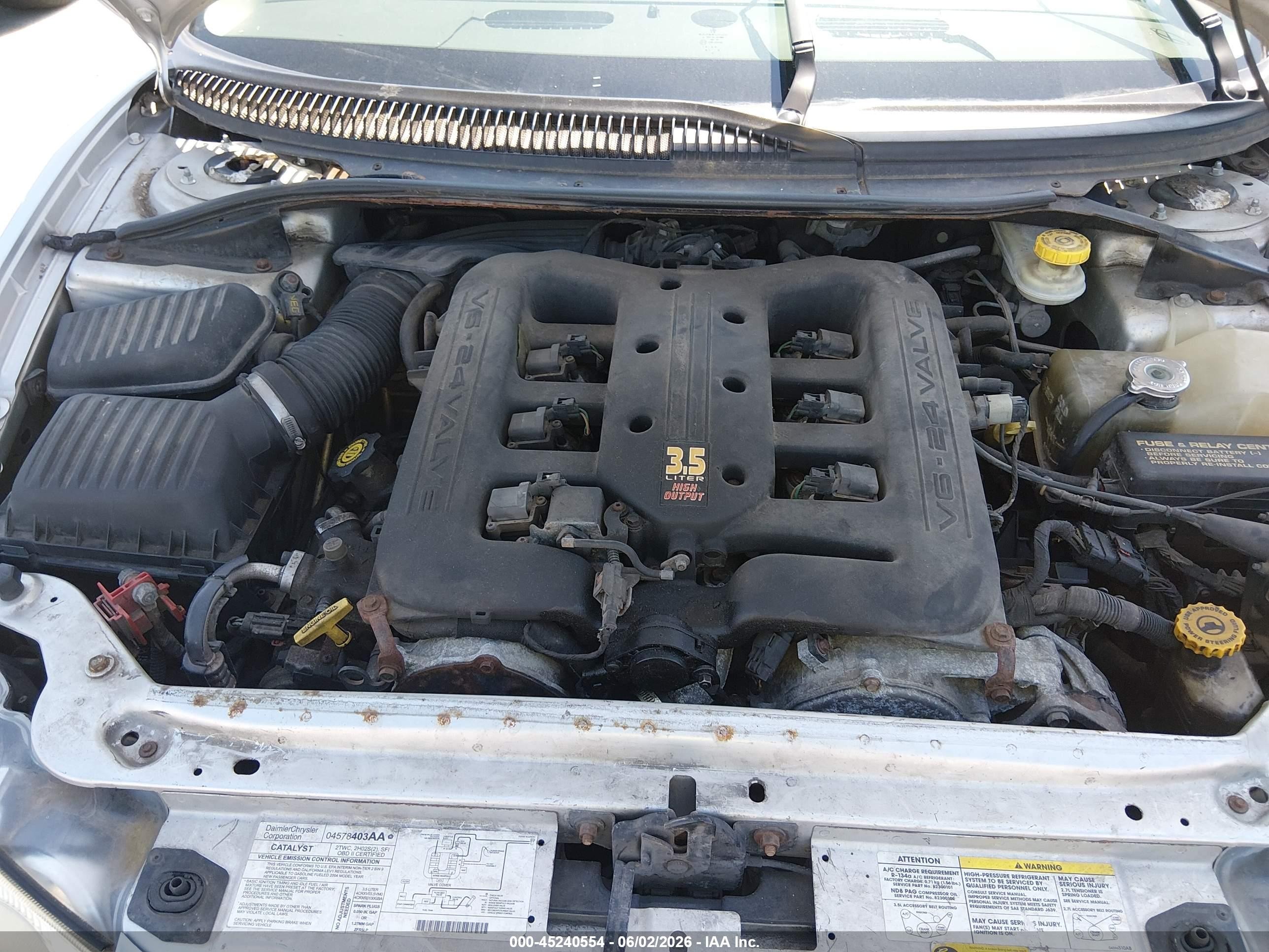 2004 Chrysler 300m   Серебряный vin: 2C3HE66G64H692170