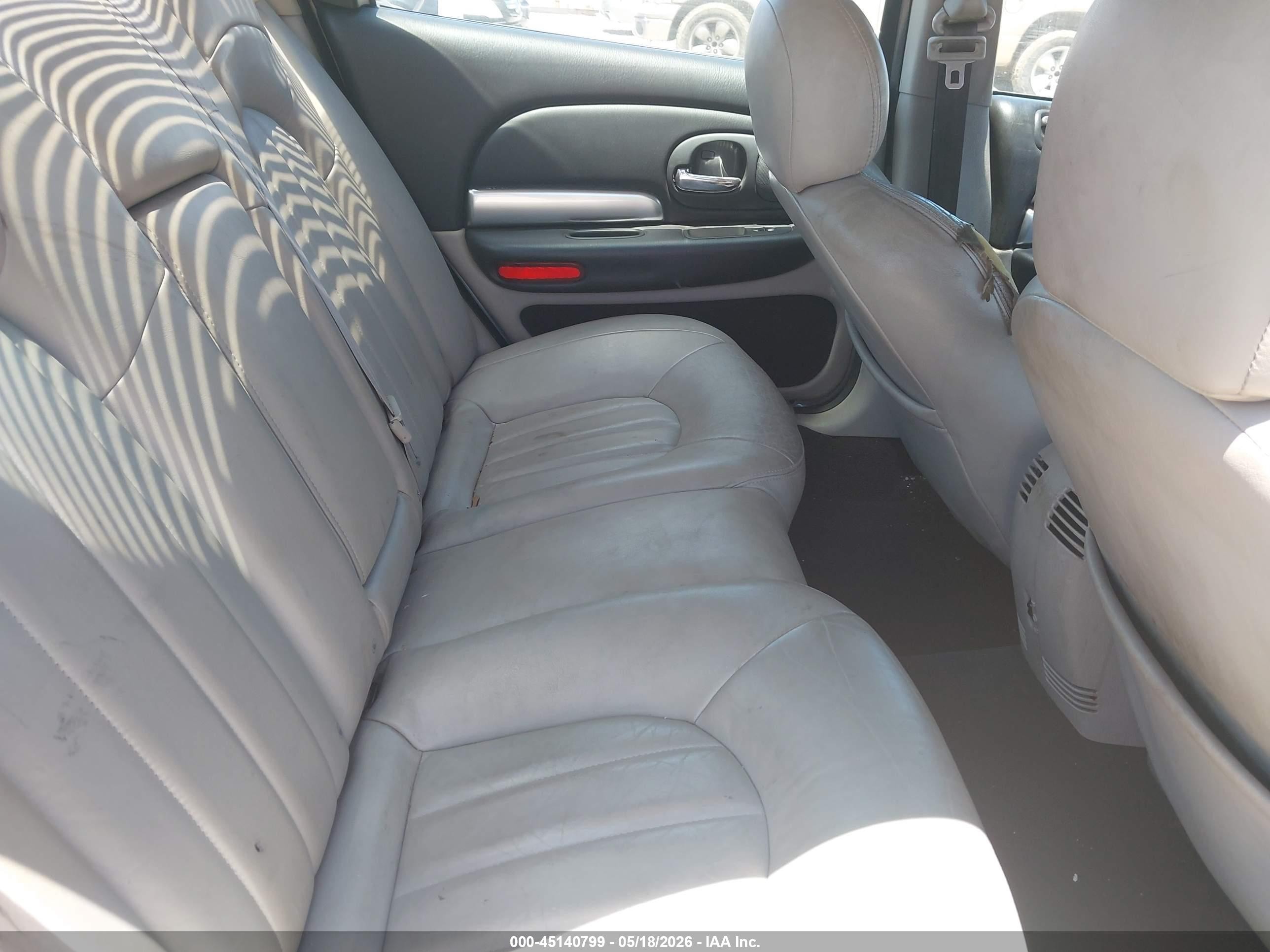 2004 Chrysler 300m   Silver vin: 2C3HE66G64H692542