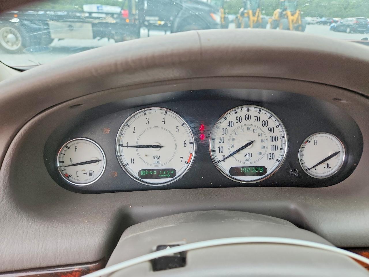 2002 Chrysler 300m Темно-бордовый vin: 2C3HE66G82H165082