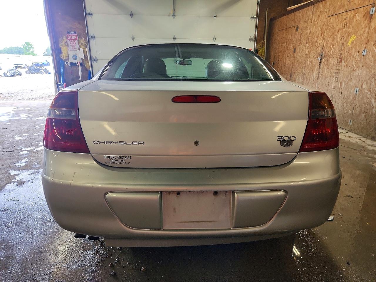 2004 Chrysler 300m Серебряный vin: 2C3HE66G84H630253