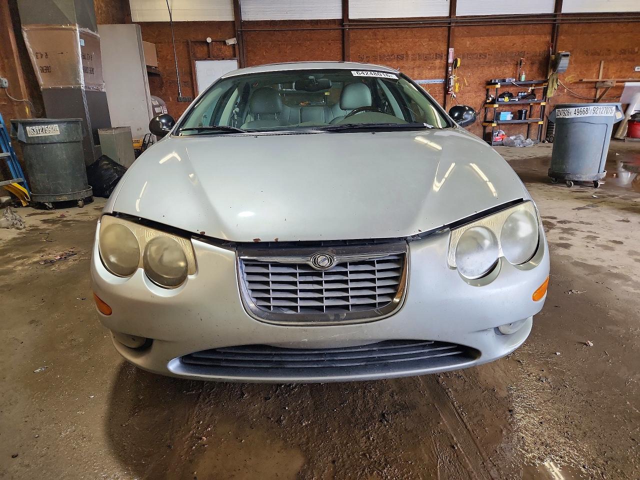 2004 Chrysler 300m Серебряный vin: 2C3HE66G84H630253