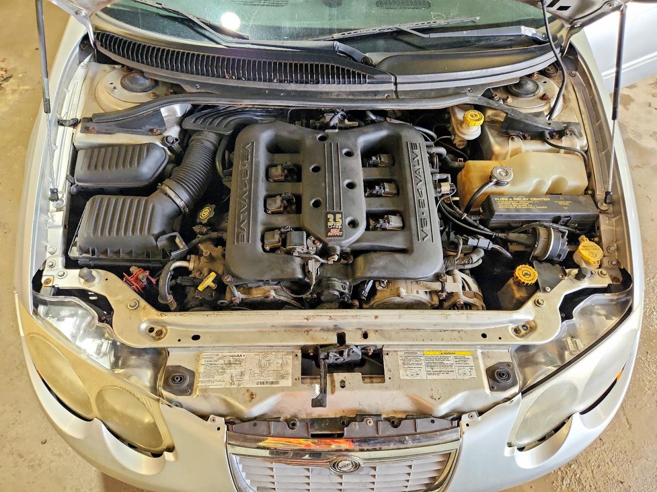 2004 Chrysler 300m Серебряный vin: 2C3HE66G84H630253