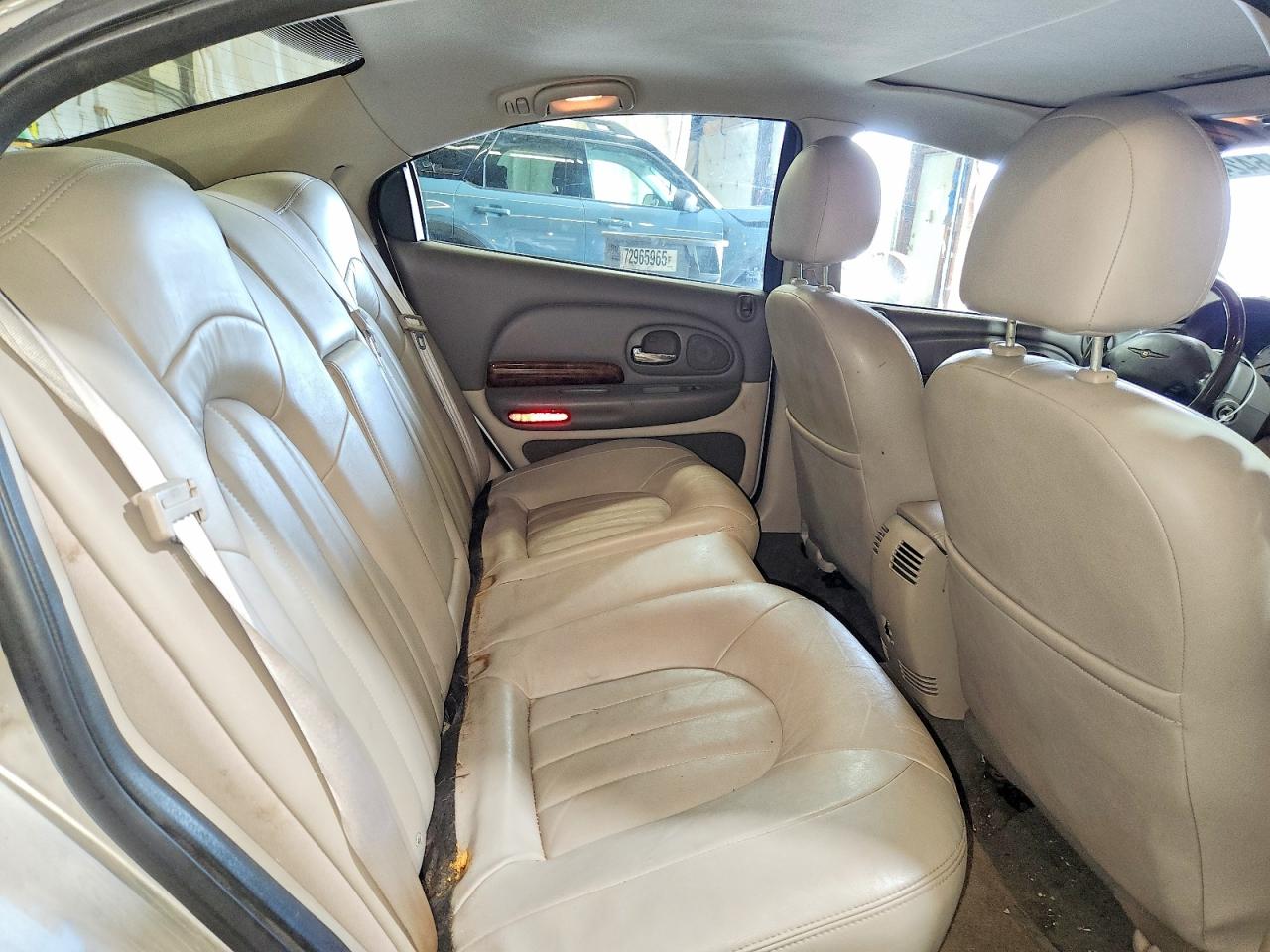 2004 Chrysler 300m Серебряный vin: 2C3HE66G84H630253