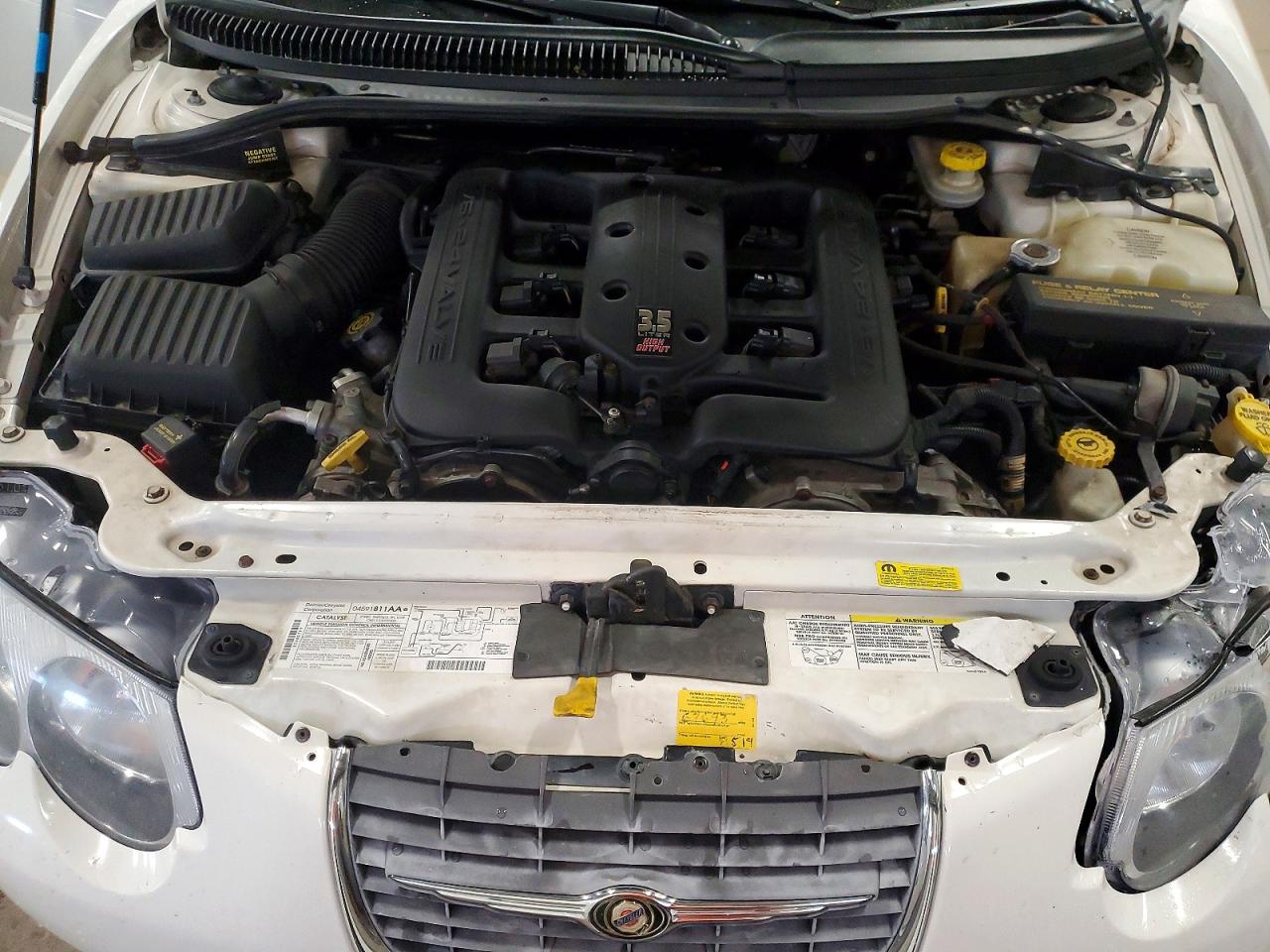 2001 Chrysler 300m Белый vin: 2C3HE66GX1H722203