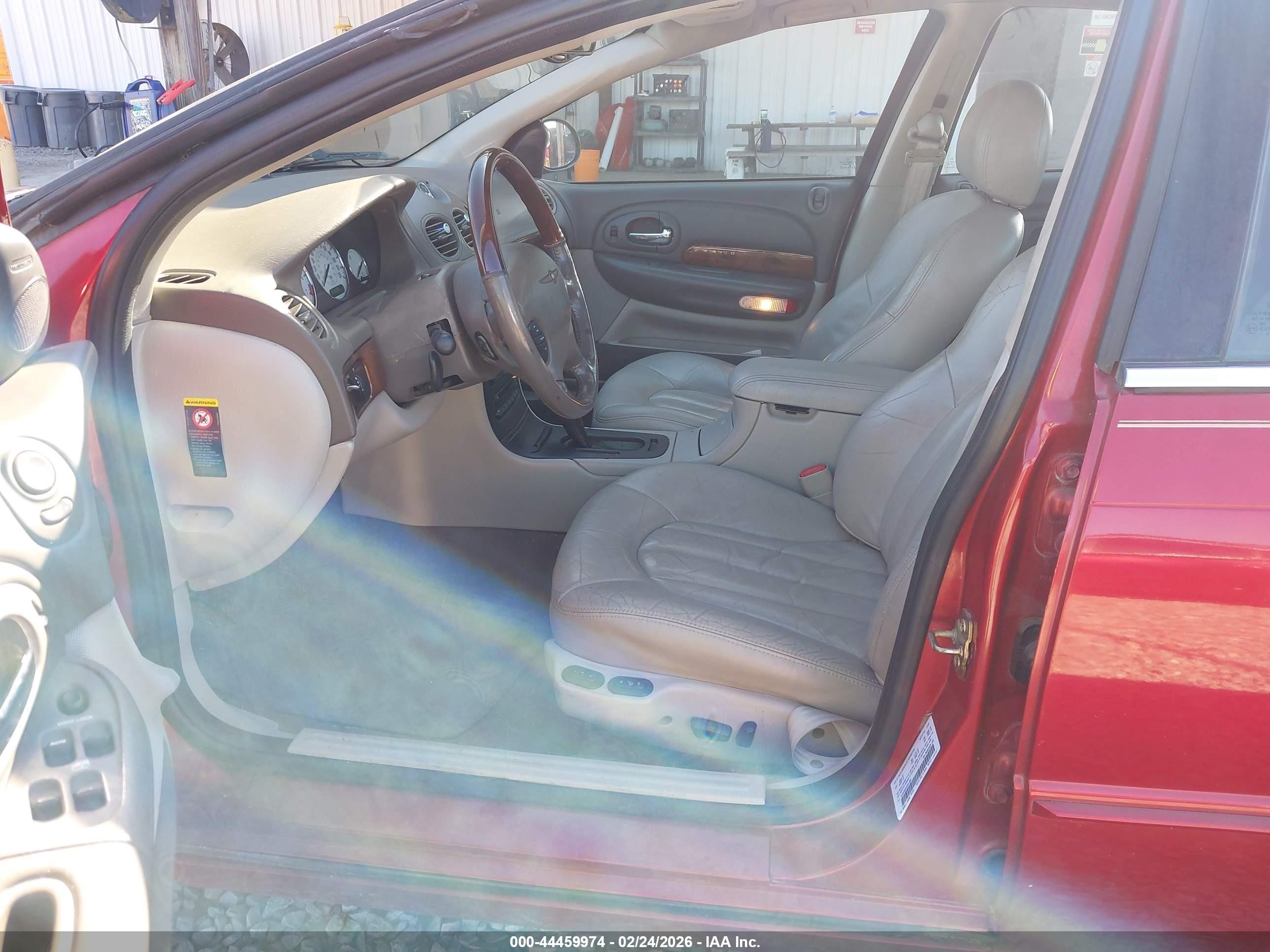 2003 Chrysler 300m   Red vin: 2C3HE66GX3H512994