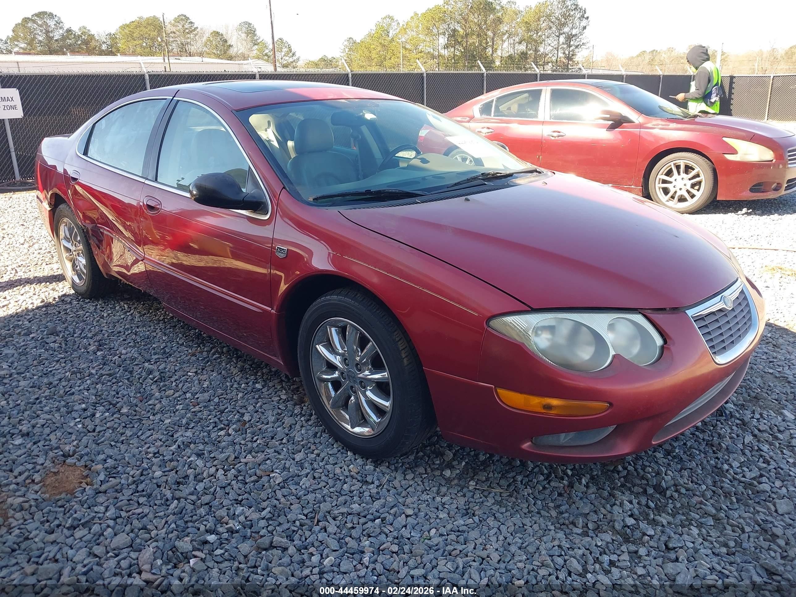 2003 Chrysler 300m   Red vin: 2C3HE66GX3H512994