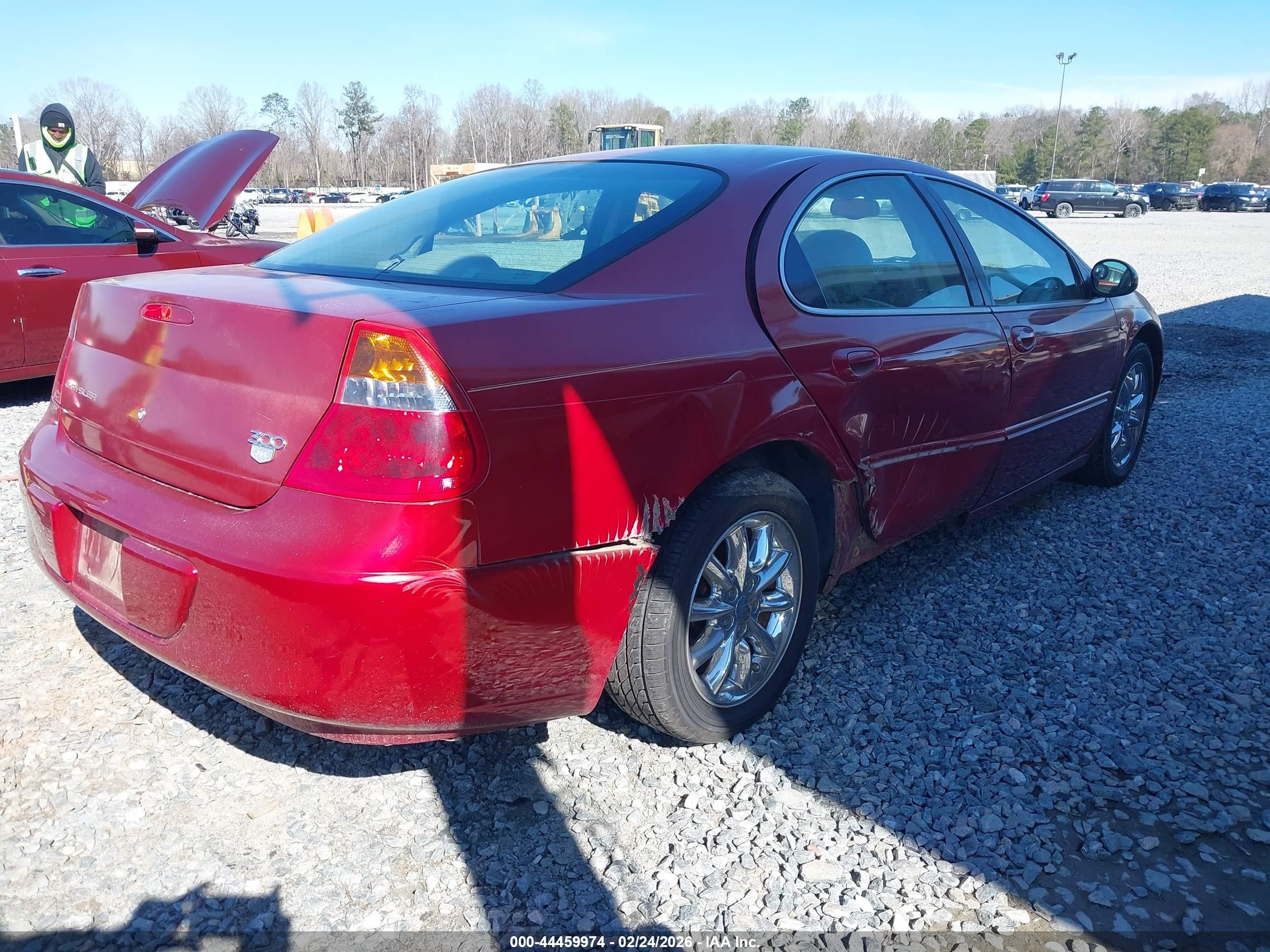 2003 Chrysler 300m   Red vin: 2C3HE66GX3H512994