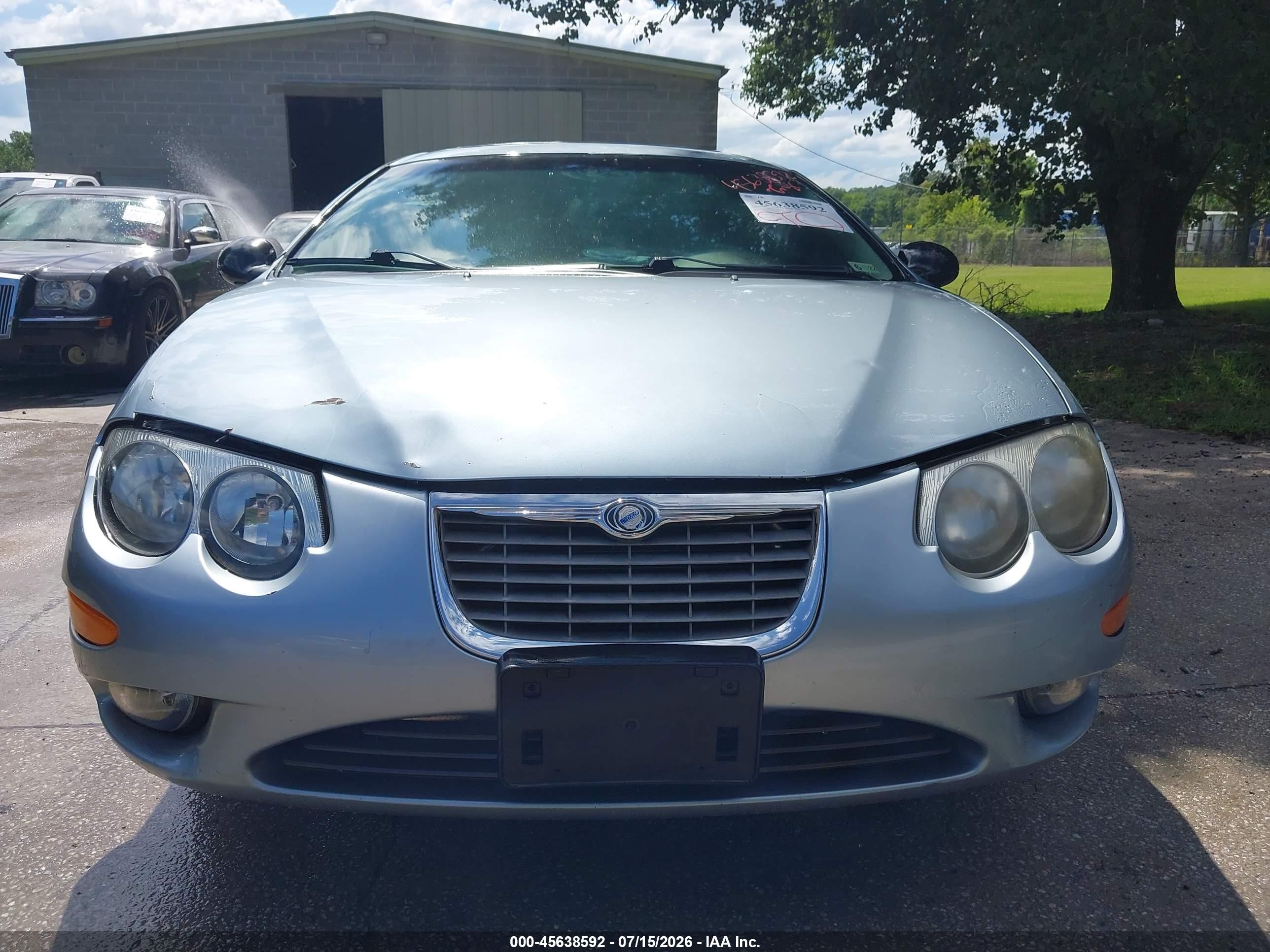 2004 Chrysler 300m   Blue vin: 2C3HE66GX4H615088