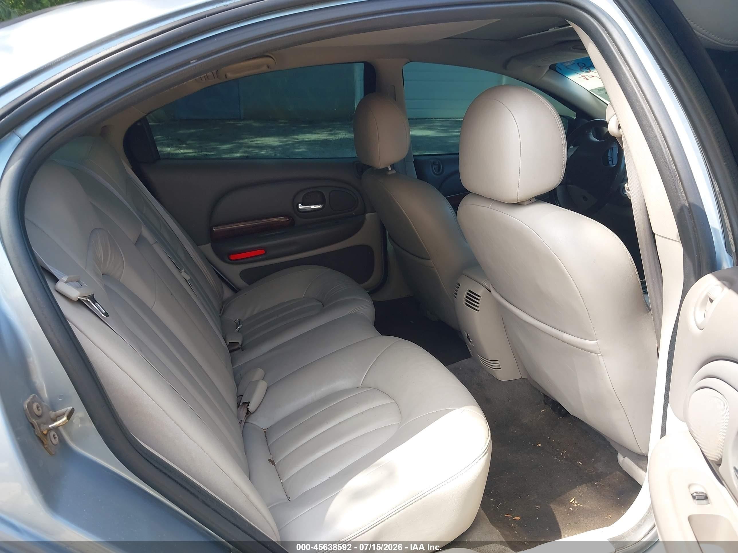 2004 Chrysler 300m   Blue vin: 2C3HE66GX4H615088