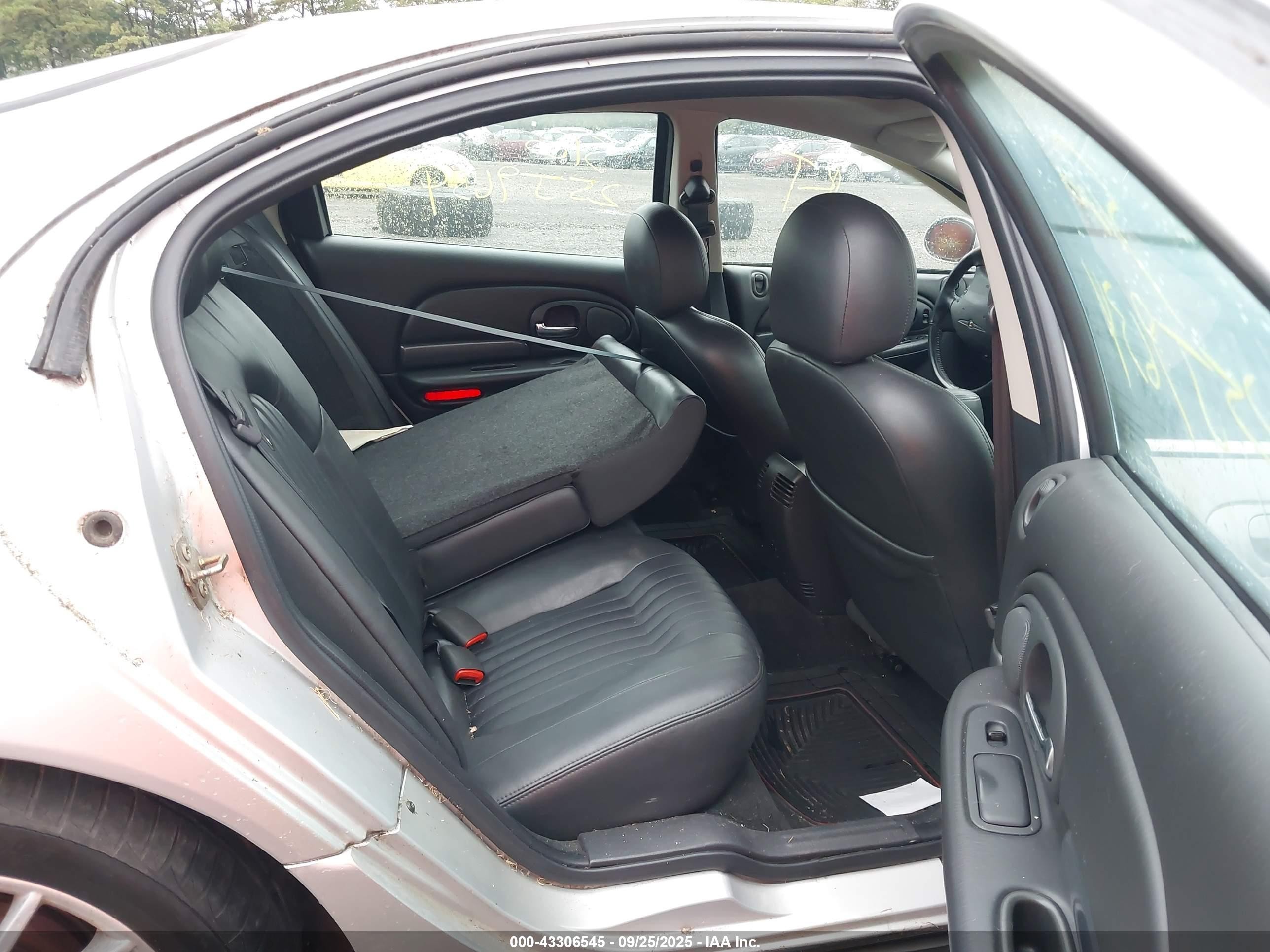 2004 Chrysler 300m Special Gray vin: 2C3HE76K04H697939