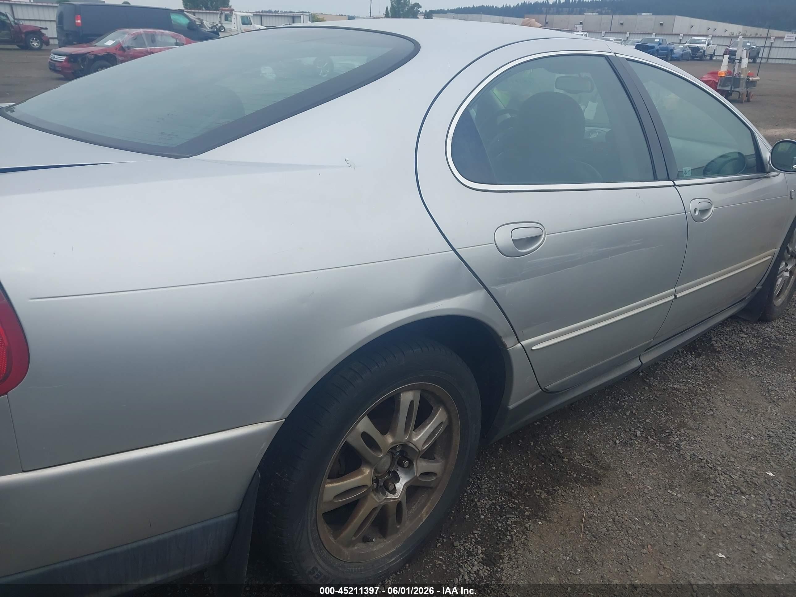 2002 Chrysler 300m Special Edition Серебряный vin: 2C3HE76K52H278918