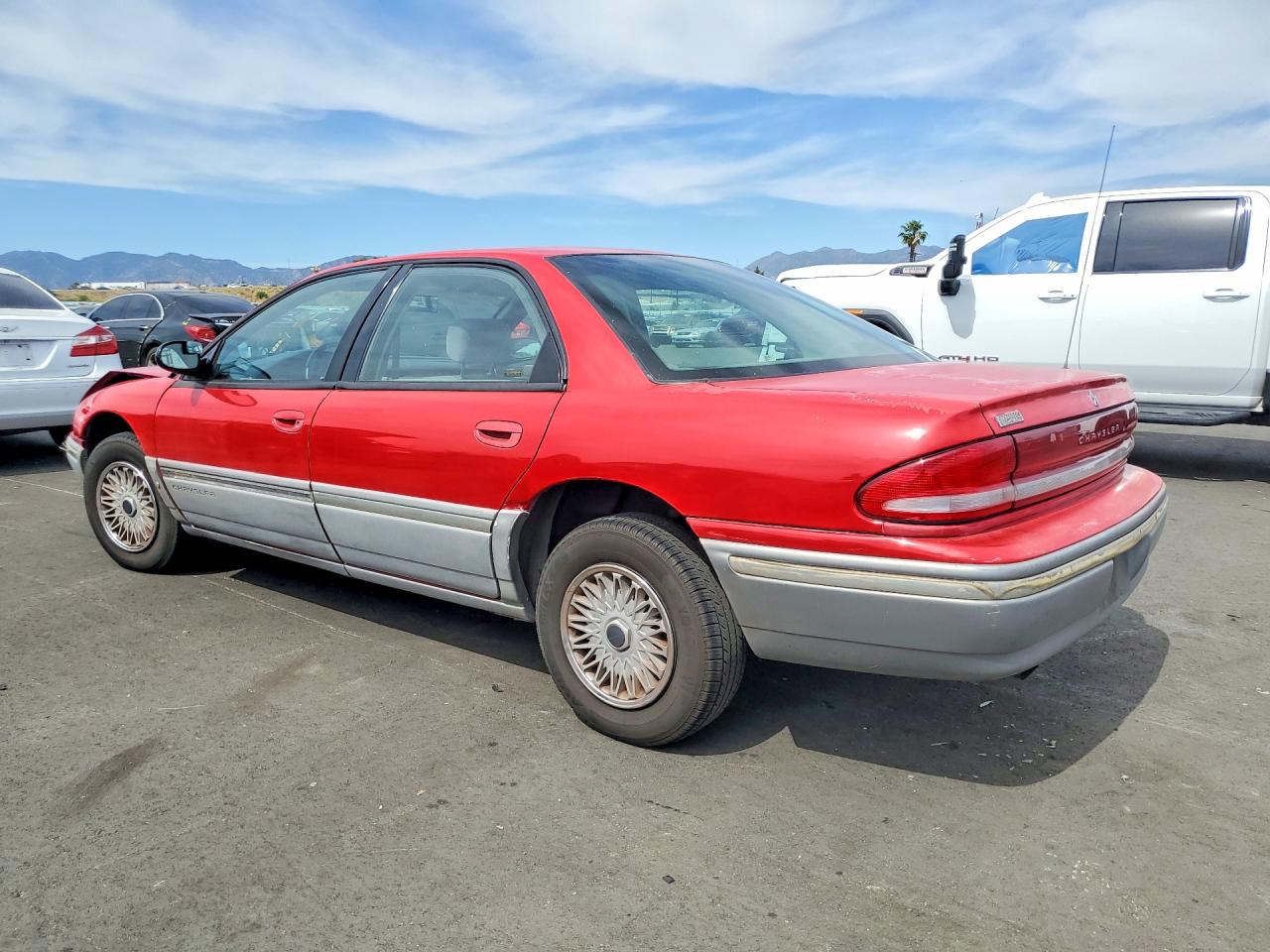 1994 Chrysler Concorde Red vin: 2C3HL56T7RH354099