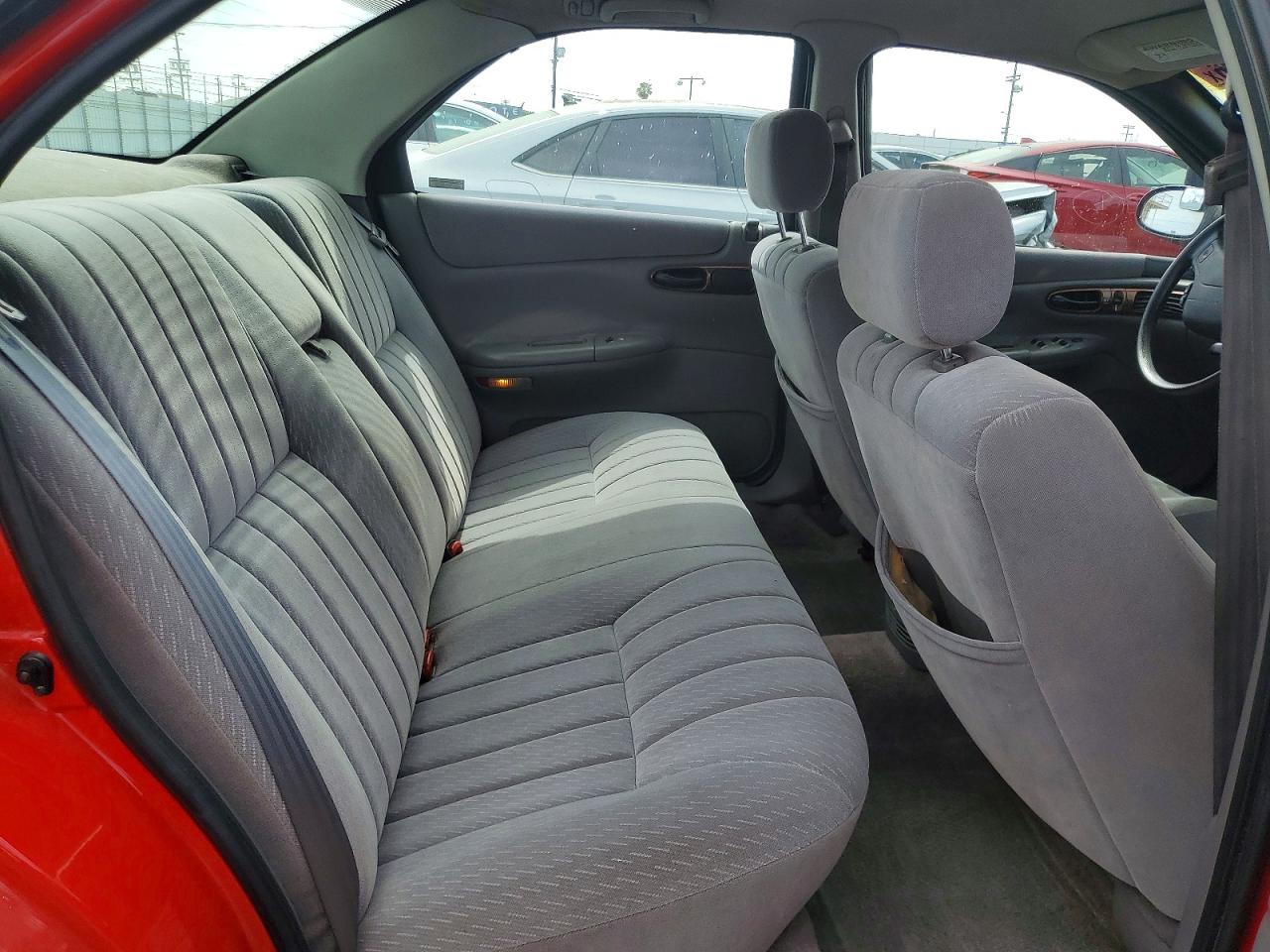 1994 Chrysler Concorde Red vin: 2C3HL56T7RH354099