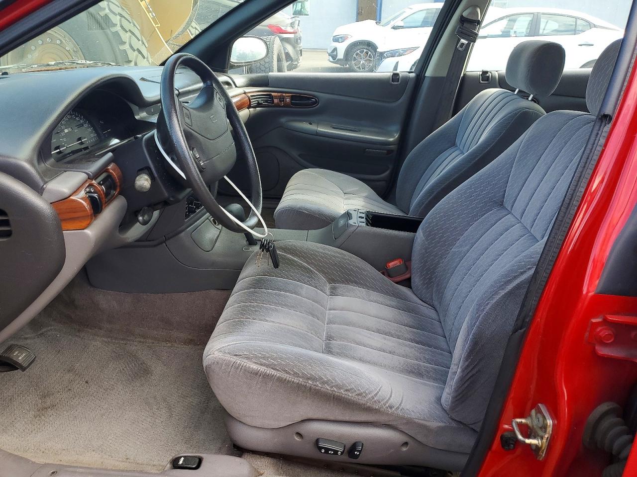 1994 Chrysler Concorde Red vin: 2C3HL56T7RH354099