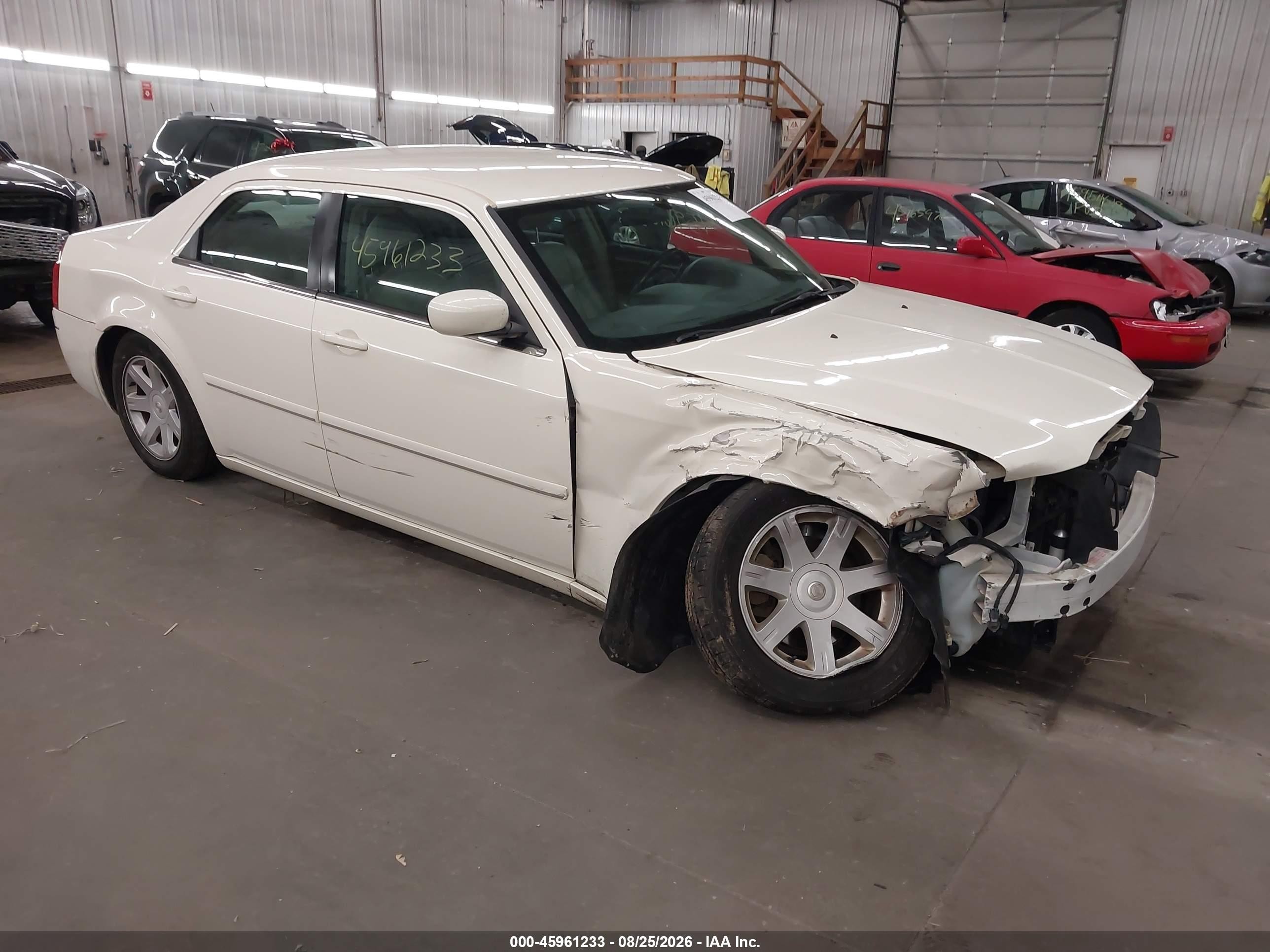 2005 Chrysler 300 Touring White vin: 2C3JA53G05H180806