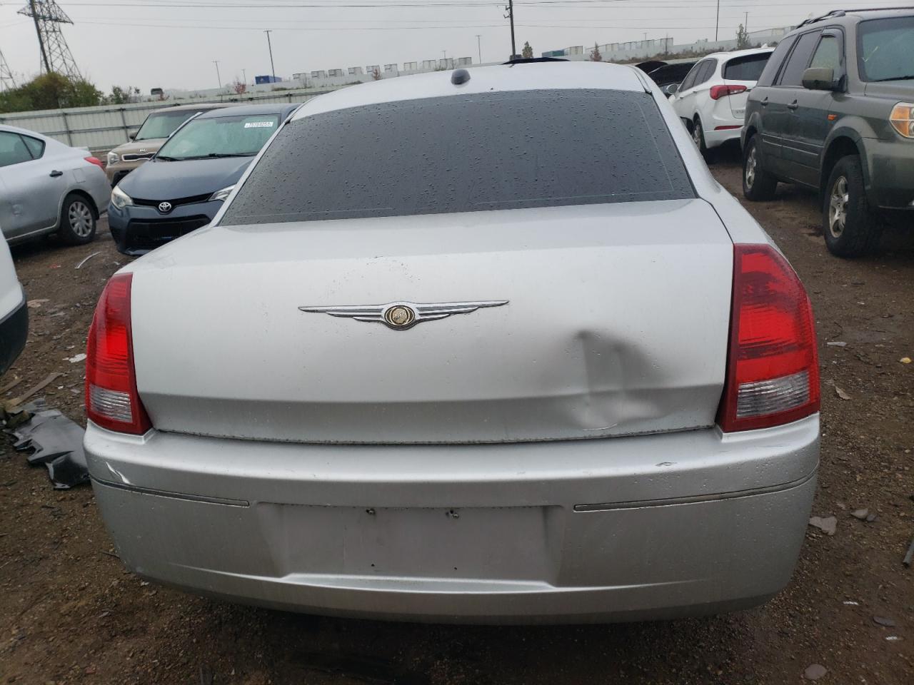 2005 Chrysler 300 Touring Серебряный vin: 2C3JA53G05H666144