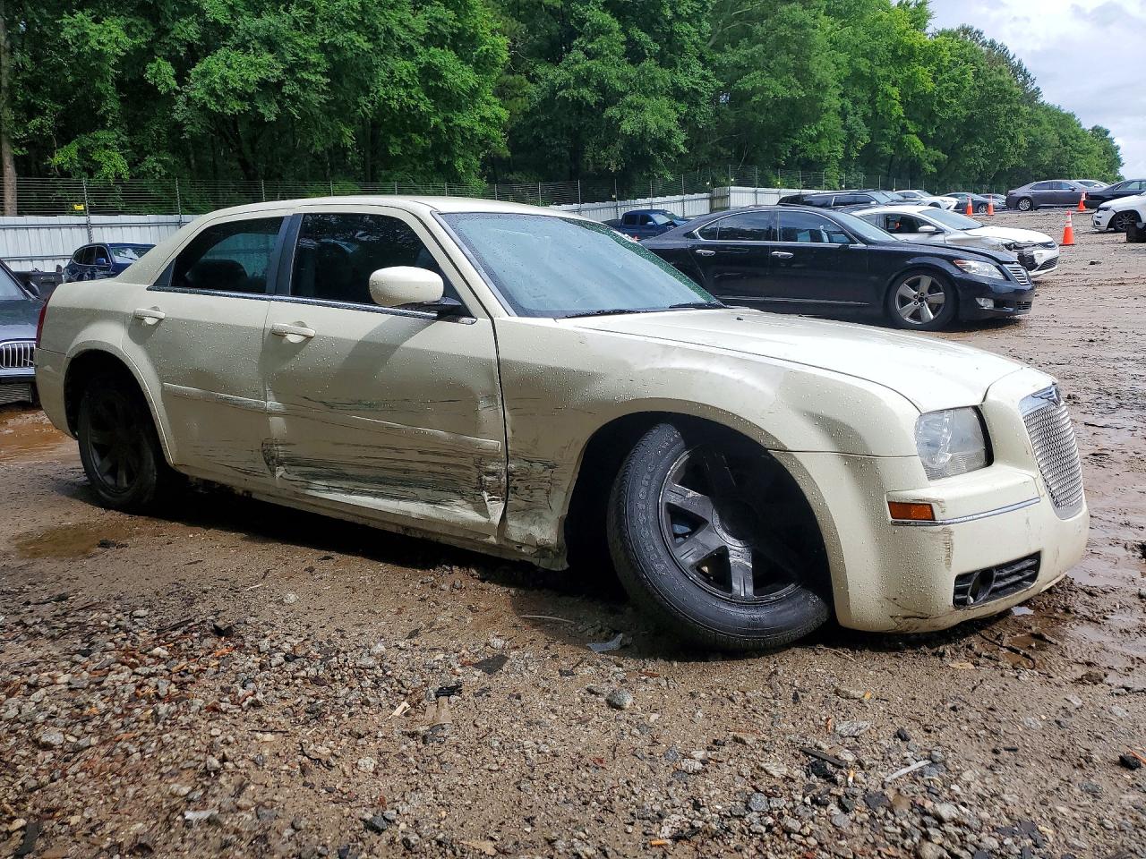 2005 Chrysler 300 Touring White vin: 2C3JA53G15H136121