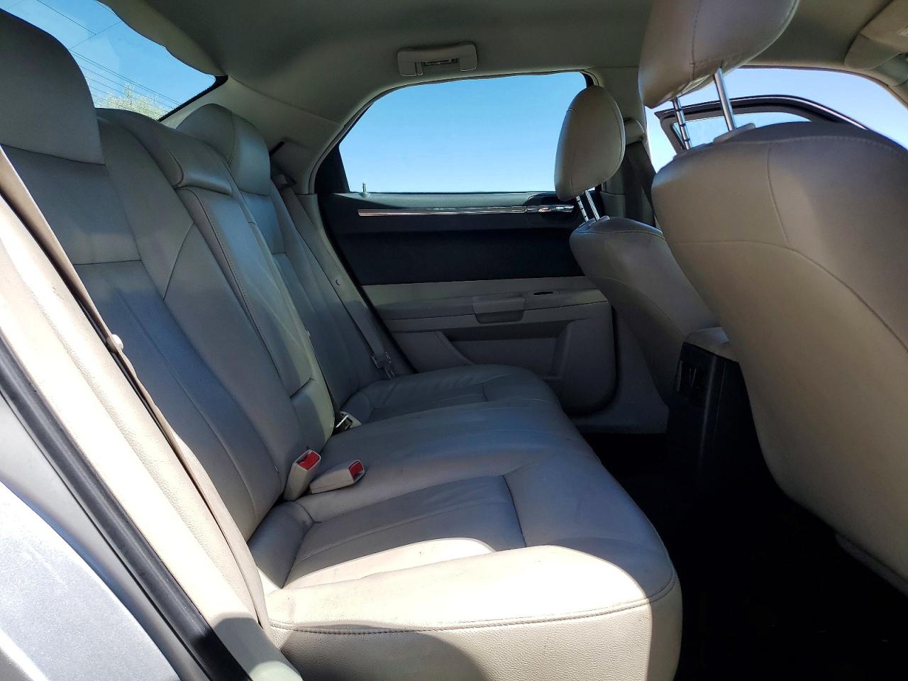 2005 Chrysler 300 Touring Silver vin: 2C3JA53G15H503860