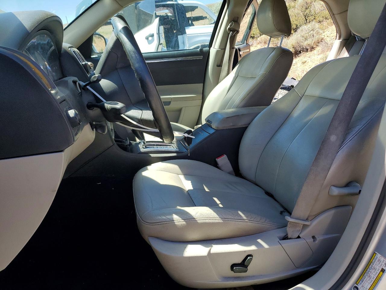 2005 Chrysler 300 Touring Silver vin: 2C3JA53G15H503860