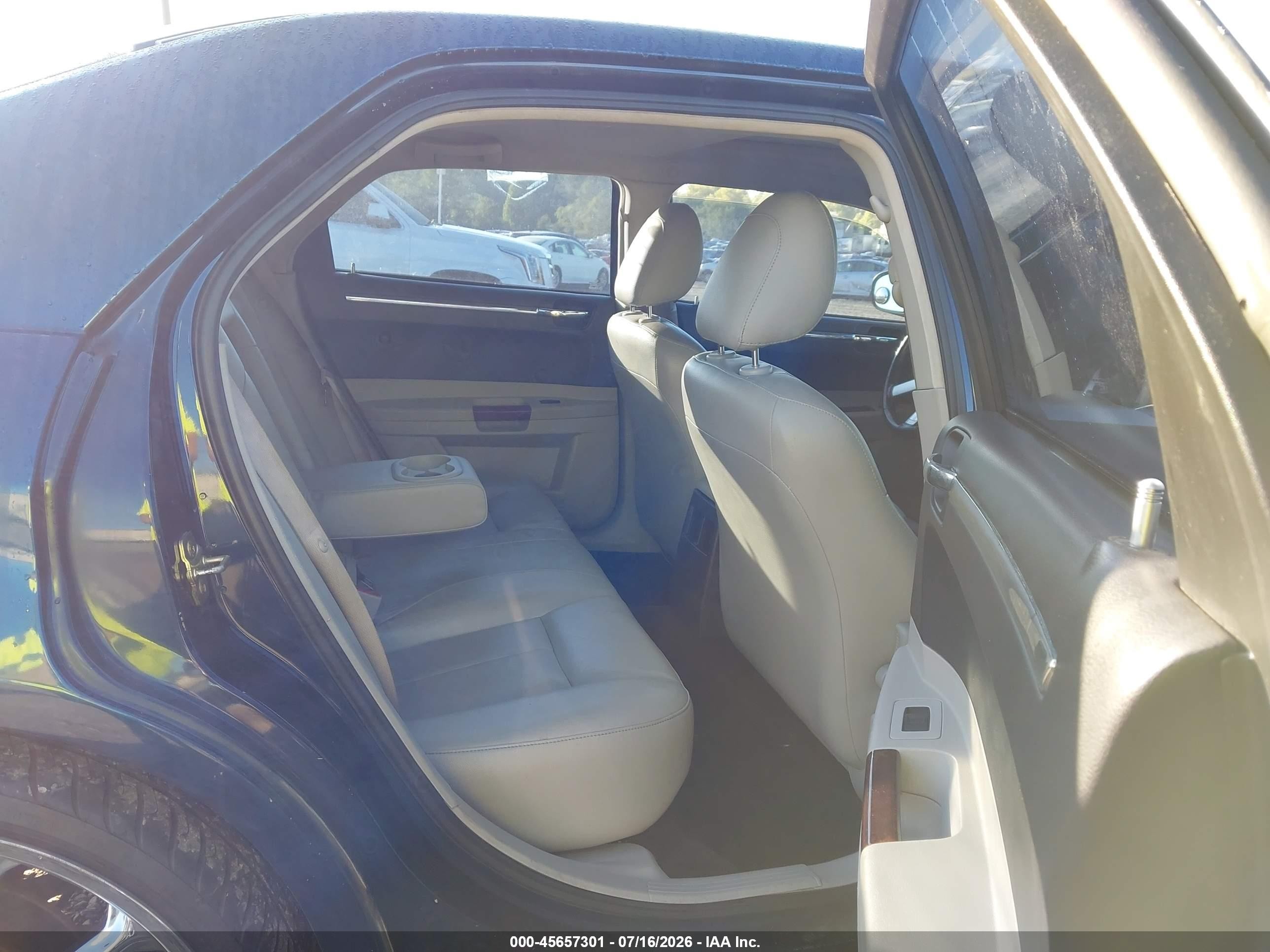 2005 Chrysler 300 Touring Dark Blue vin: 2C3JA53G15H538169