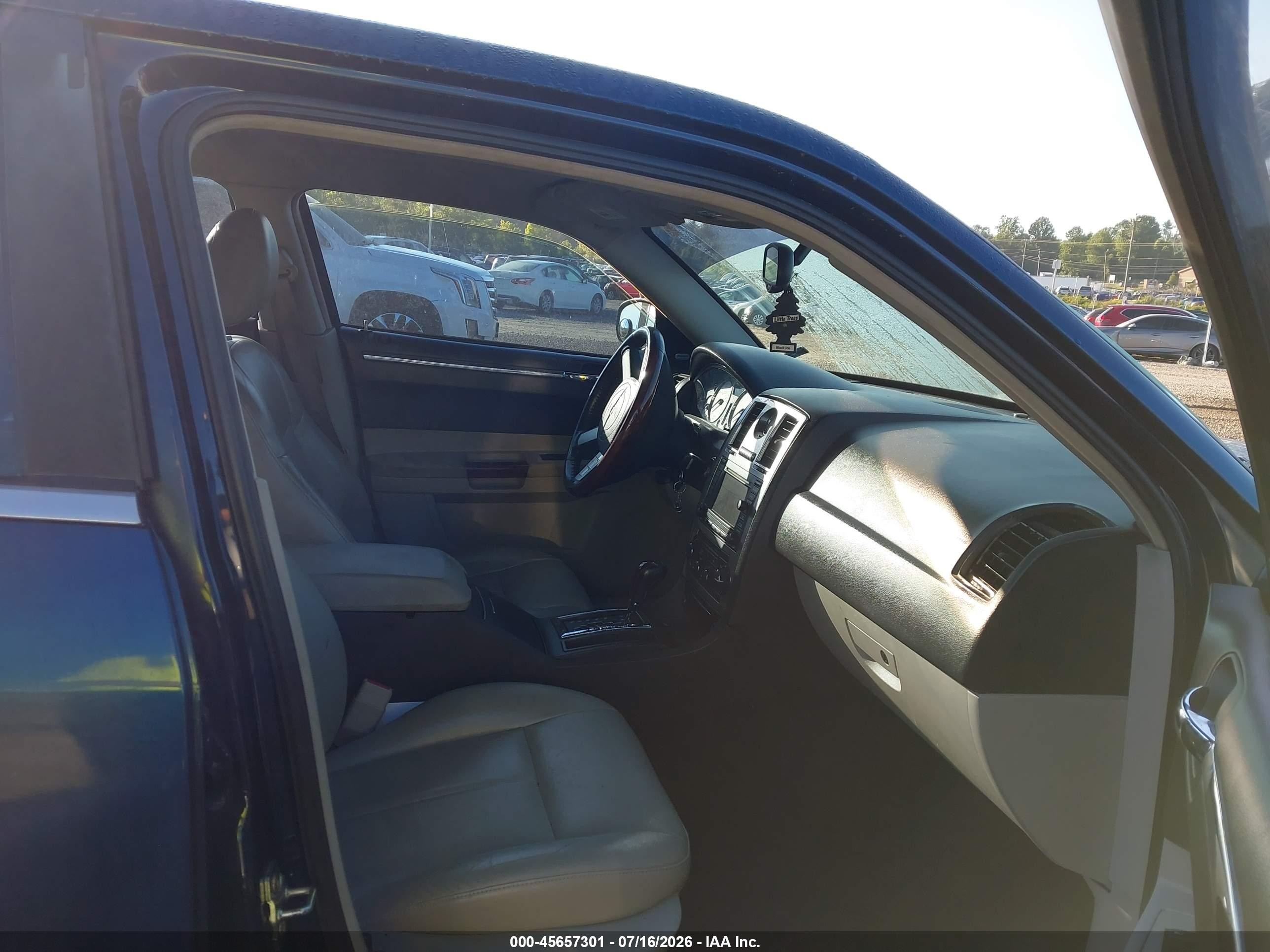2005 Chrysler 300 Touring Dark Blue vin: 2C3JA53G15H538169