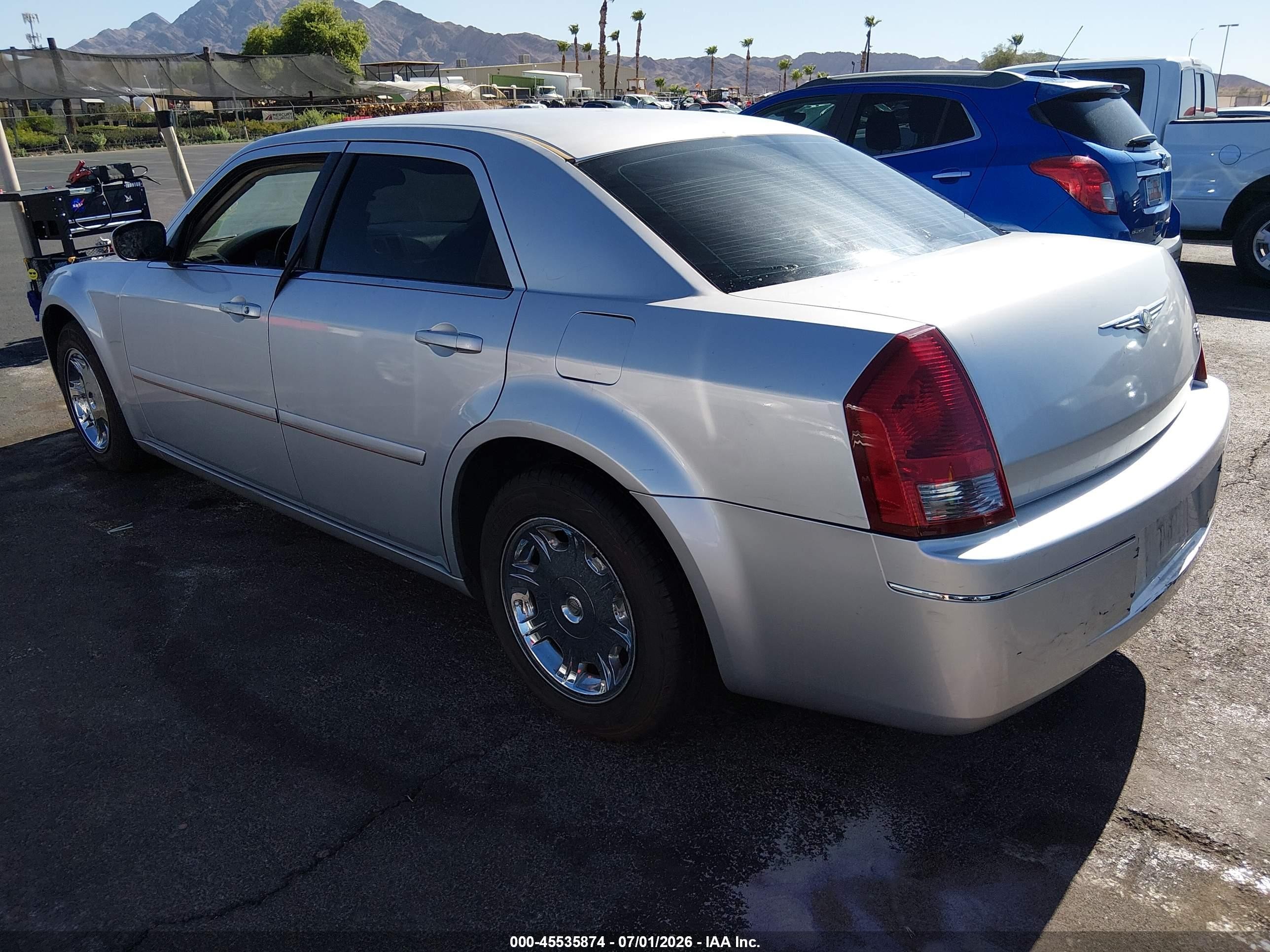 2005 Chrysler 300 Touring Silver vin: 2C3JA53G25H138931