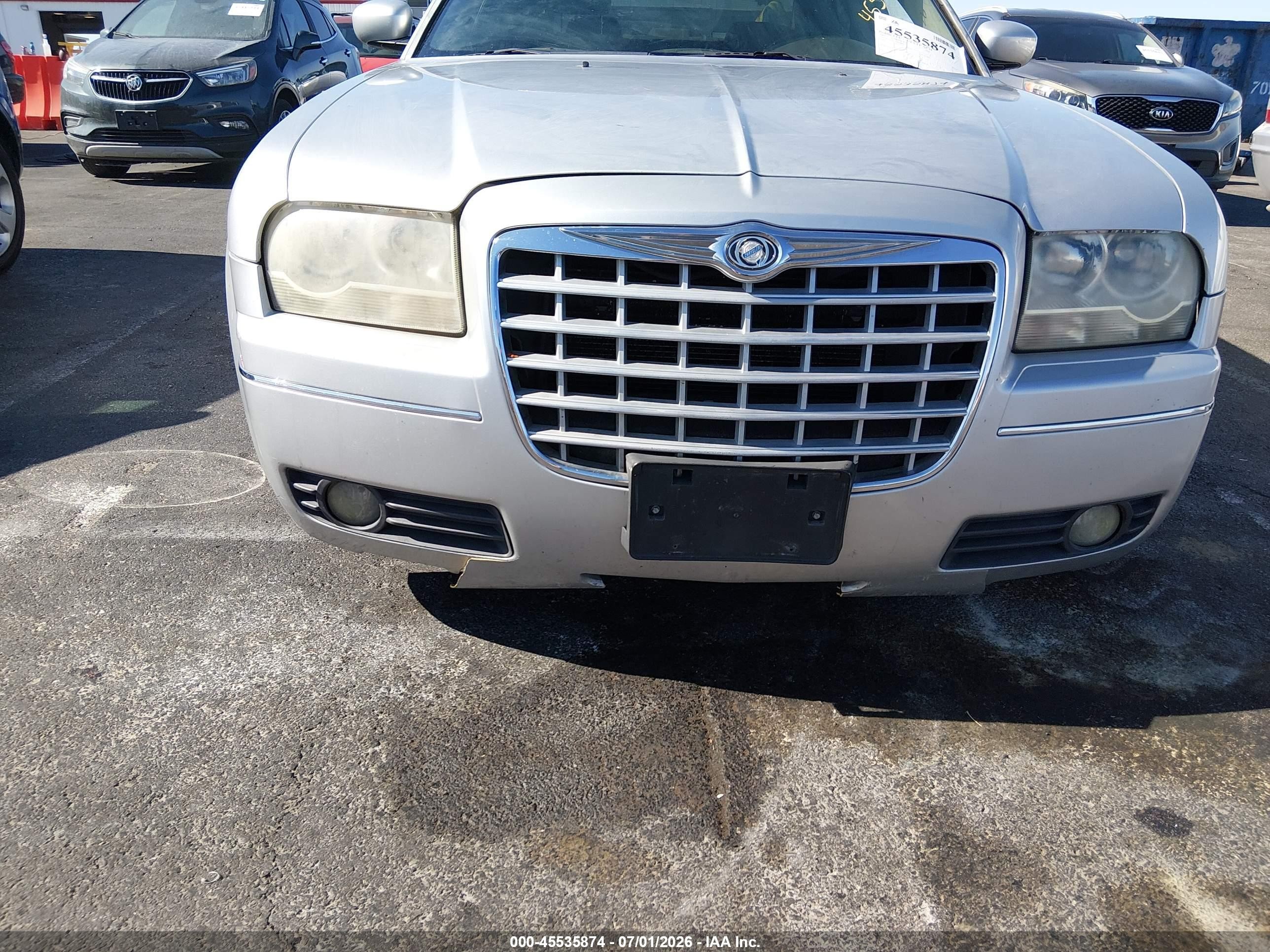2005 Chrysler 300 Touring Silver vin: 2C3JA53G25H138931