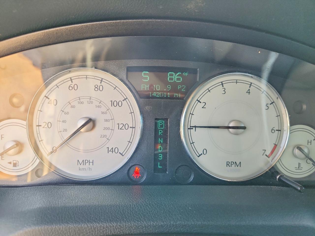 2005 Chrysler 300 Touring White vin: 2C3JA53G35H508400