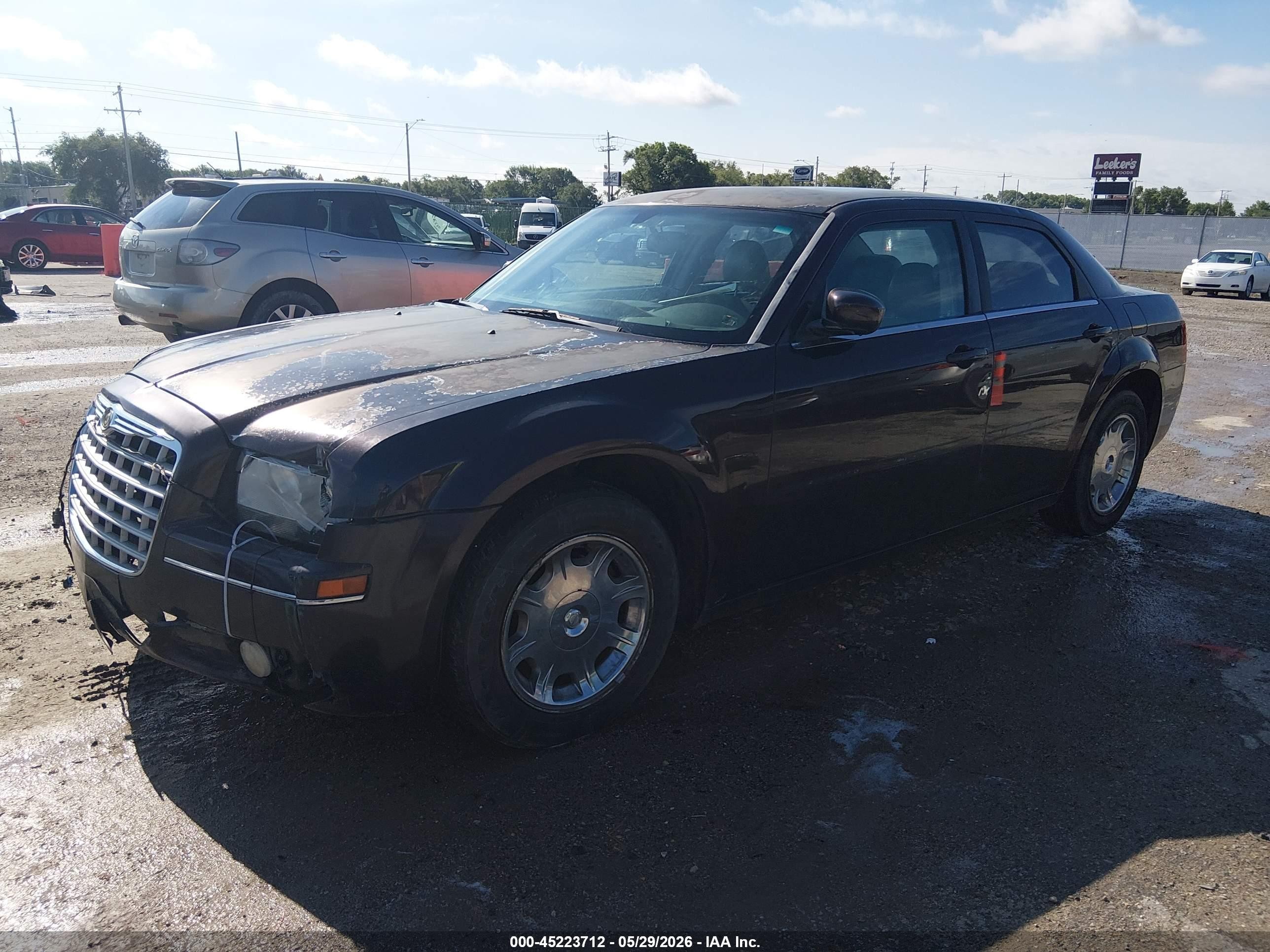 2005 Chrysler 300 Touring Maroon vin: 2C3JA53G45H116106