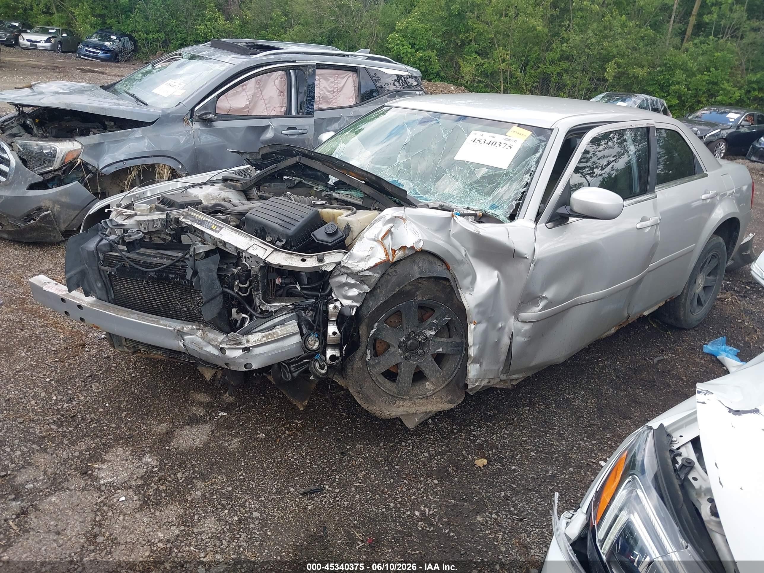 2005 Chrysler 300 Touring Silver vin: 2C3JA53G45H169078