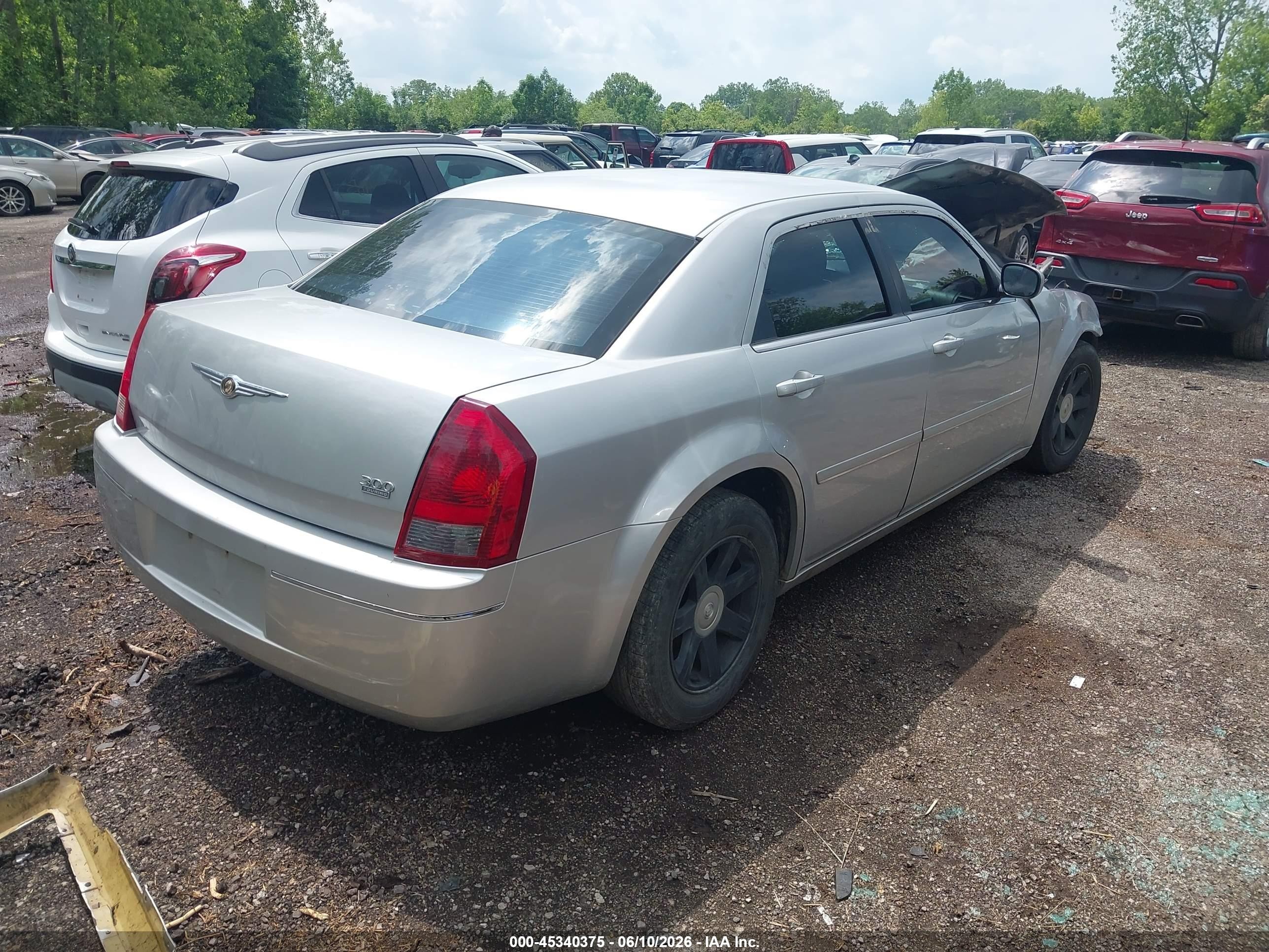 2005 Chrysler 300 Touring Silver vin: 2C3JA53G45H169078