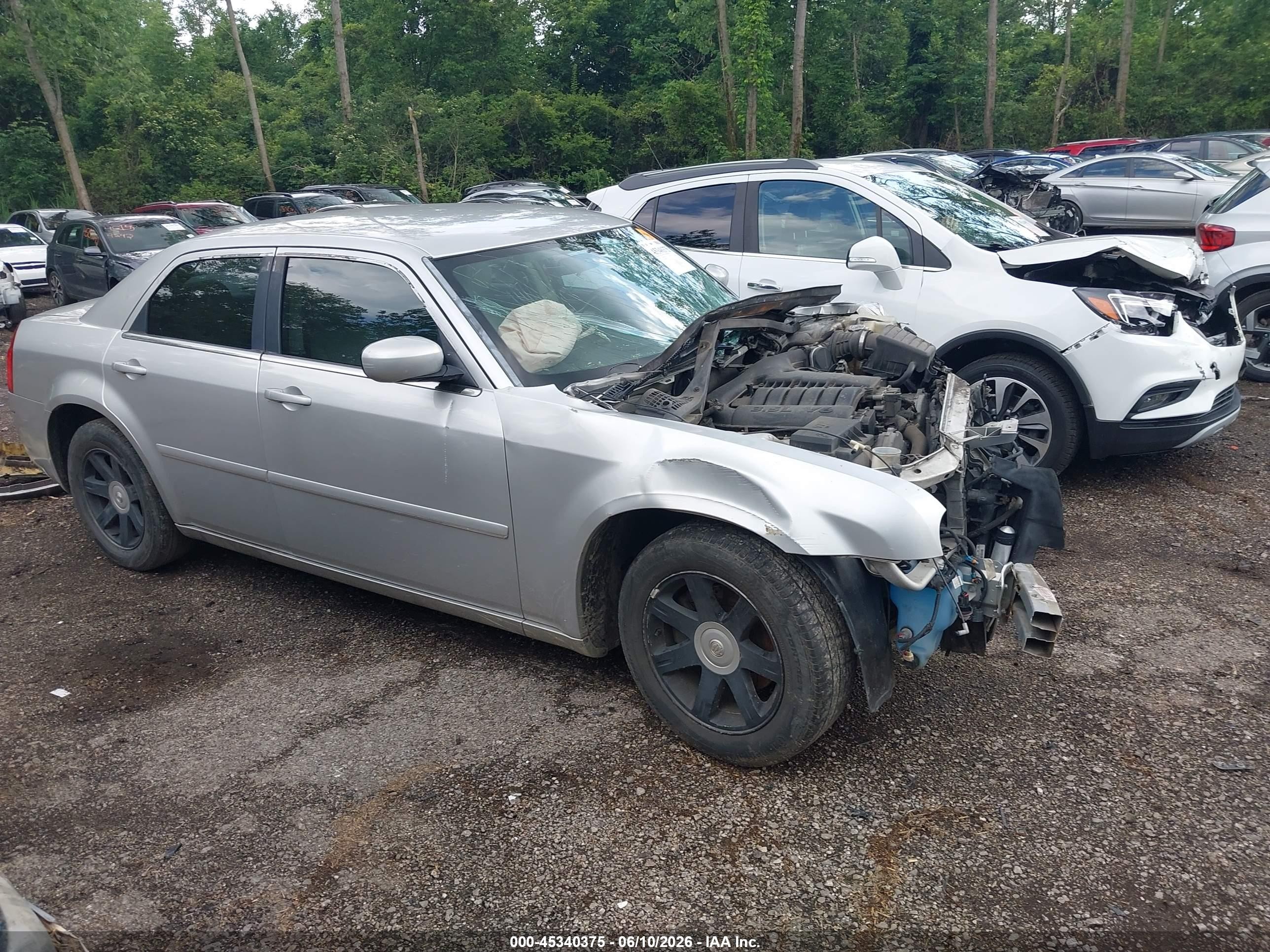 2005 Chrysler 300 Touring Silver vin: 2C3JA53G45H169078