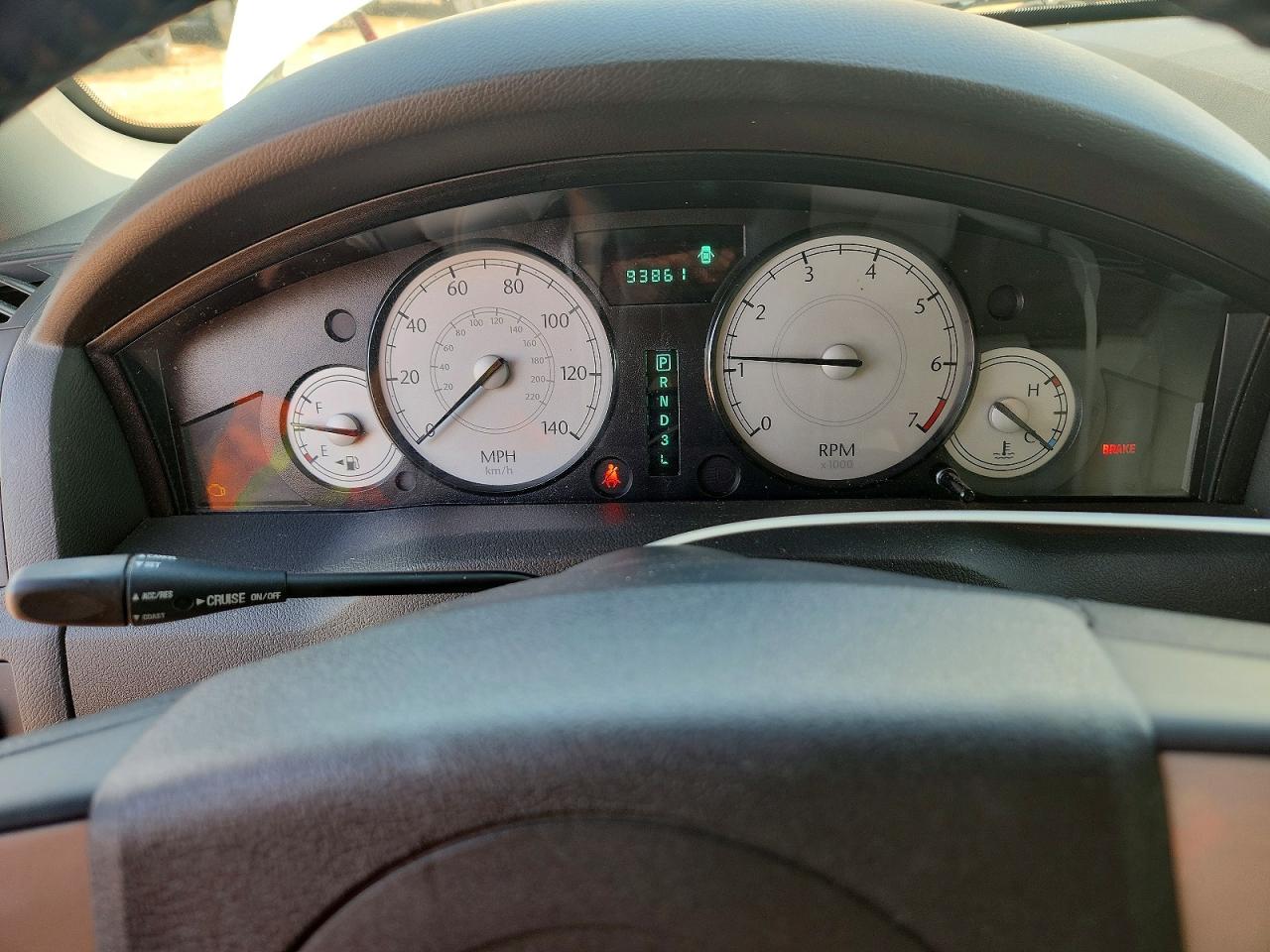 2005 Chrysler 300 Touring Белый vin: 2C3JA53G45H616928