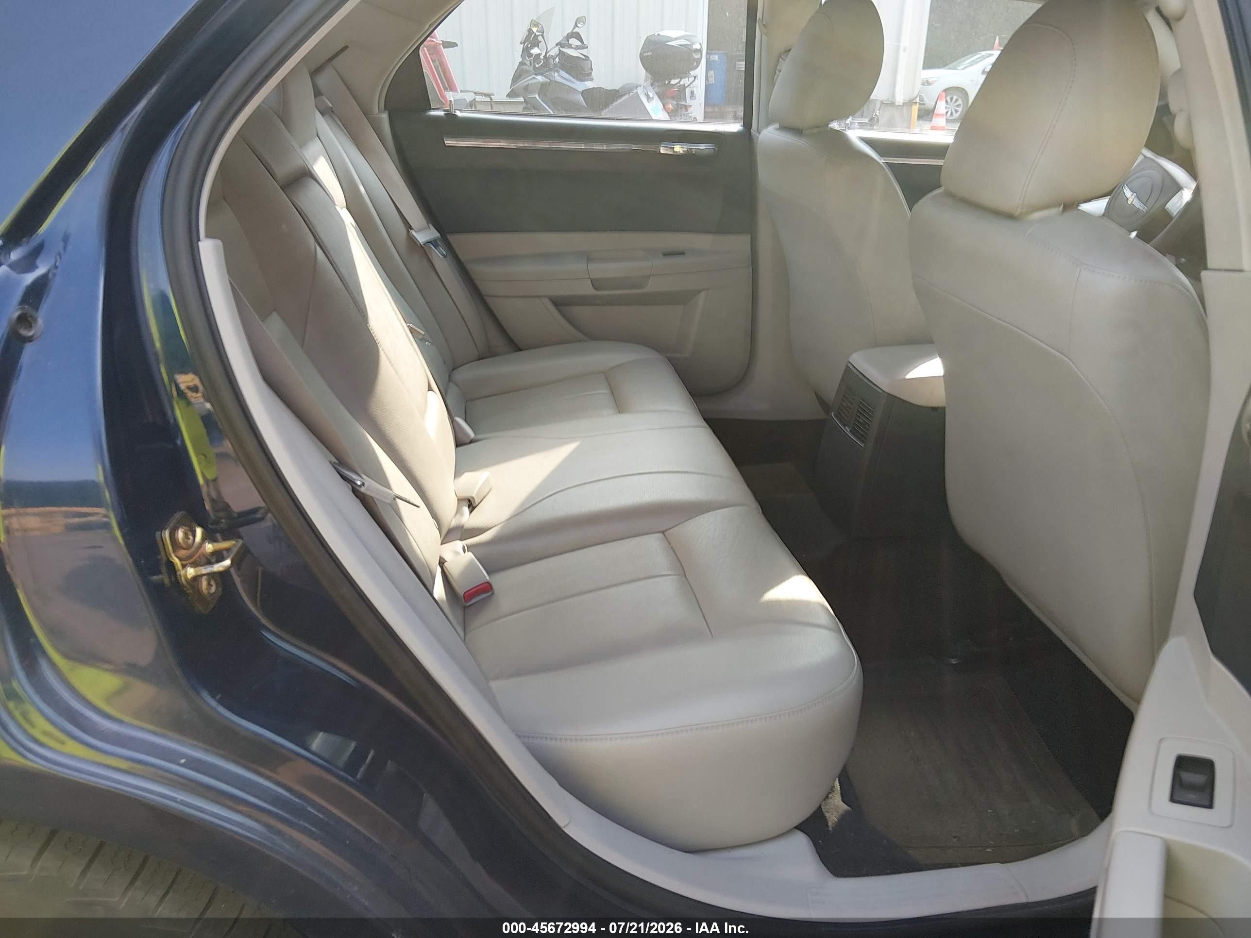 2005 Chrysler 300 Touring Navy vin: 2C3JA53G45H651694
