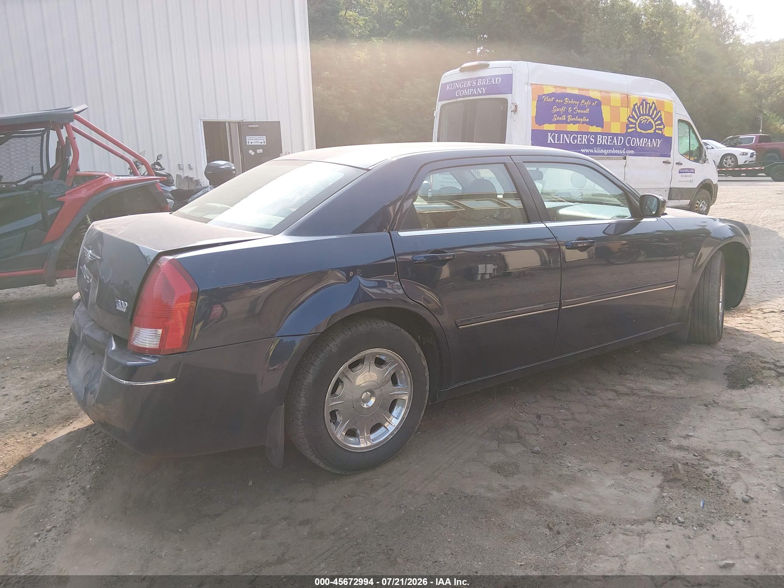 2005 Chrysler 300 Touring Navy vin: 2C3JA53G45H651694
