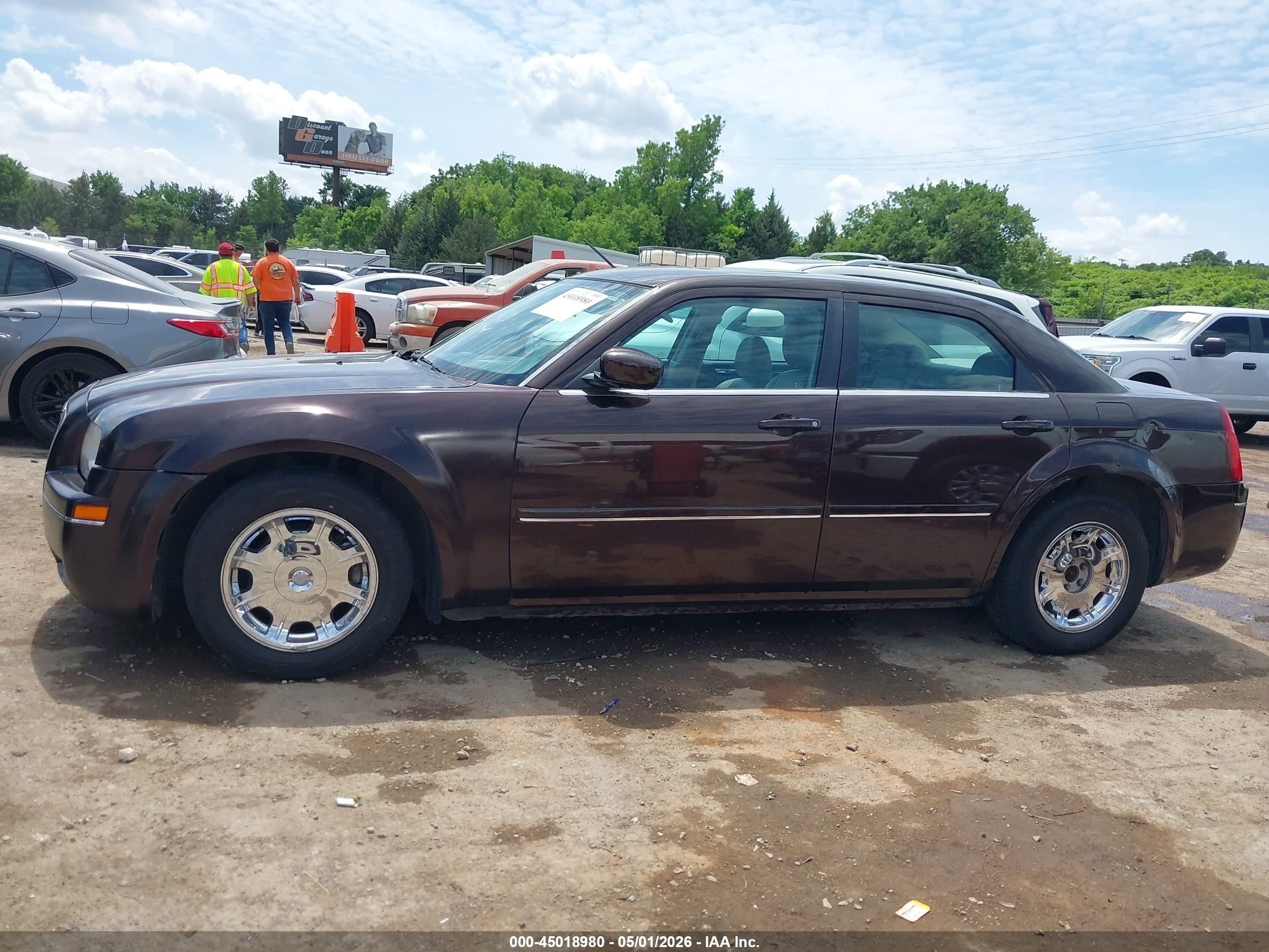 2005 Chrysler 300 Touring Purple vin: 2C3JA53G55H547795
